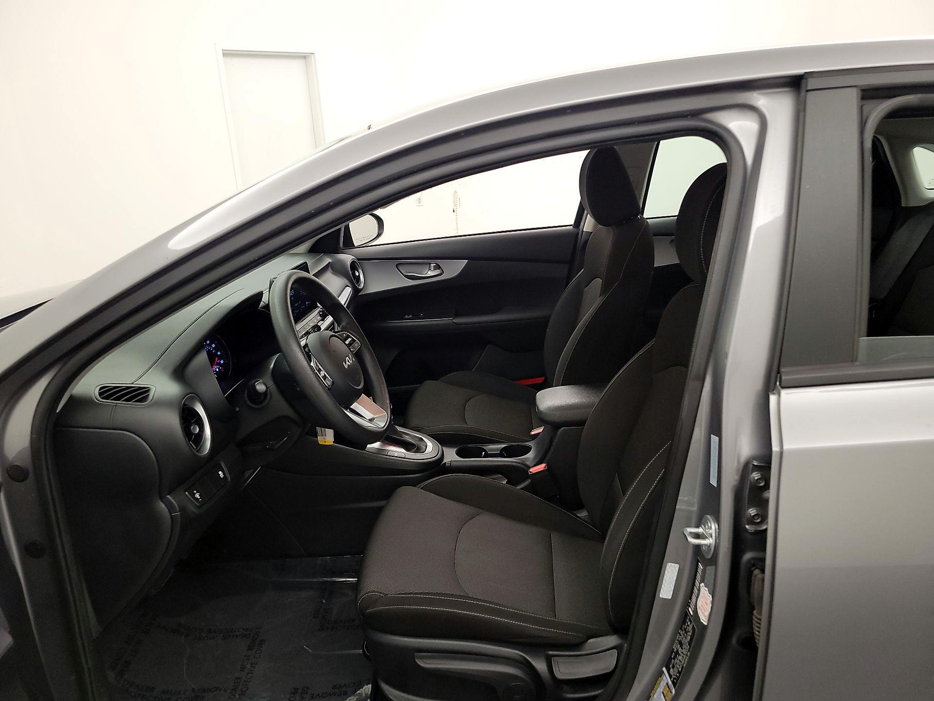 Thumbnail: 2024 Kia Forte - 11