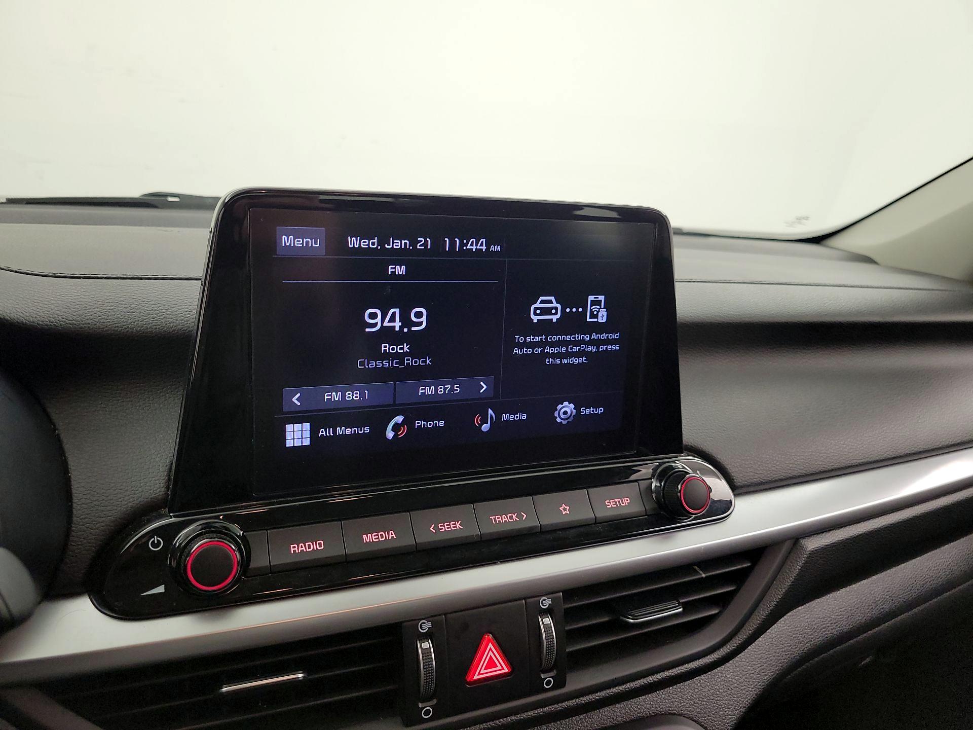 Thumbnail: 2024 Kia Forte - 15