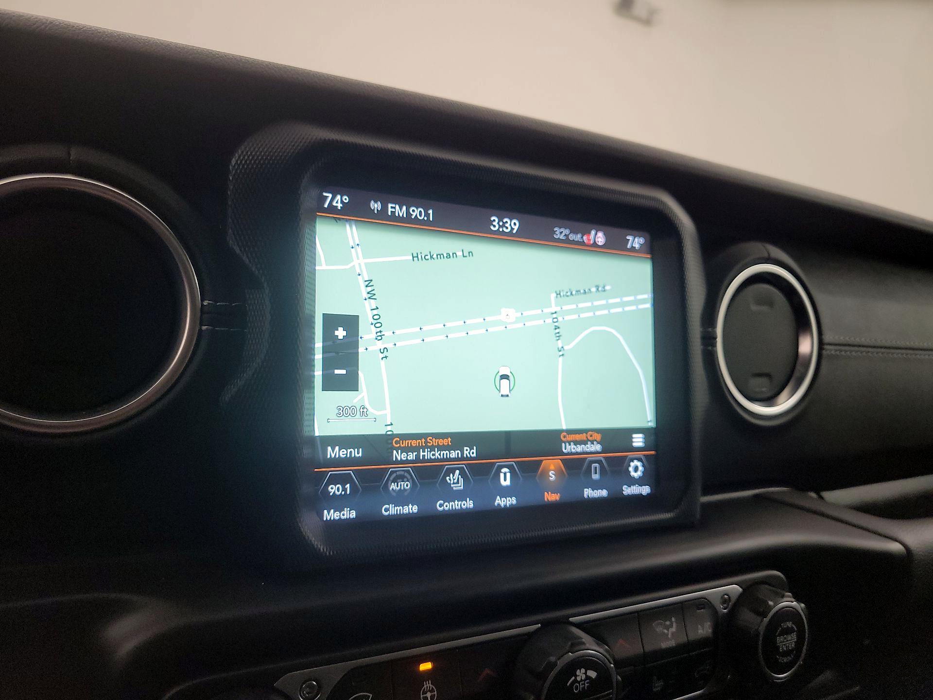 Thumbnail: 2021 Jeep Gladiator - 14