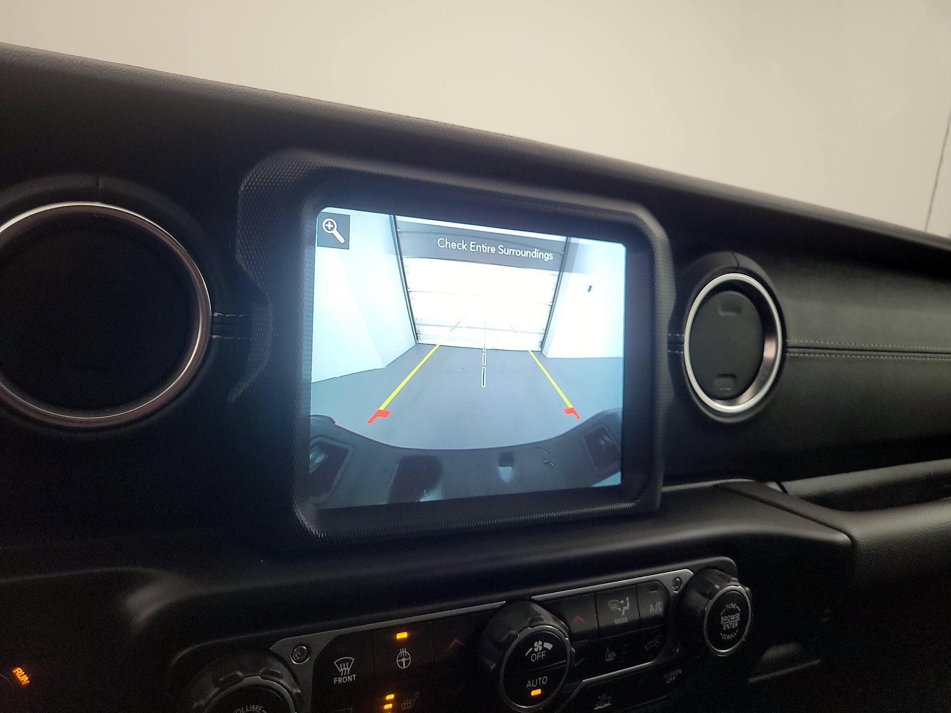 Thumbnail: 2021 Jeep Gladiator - 15