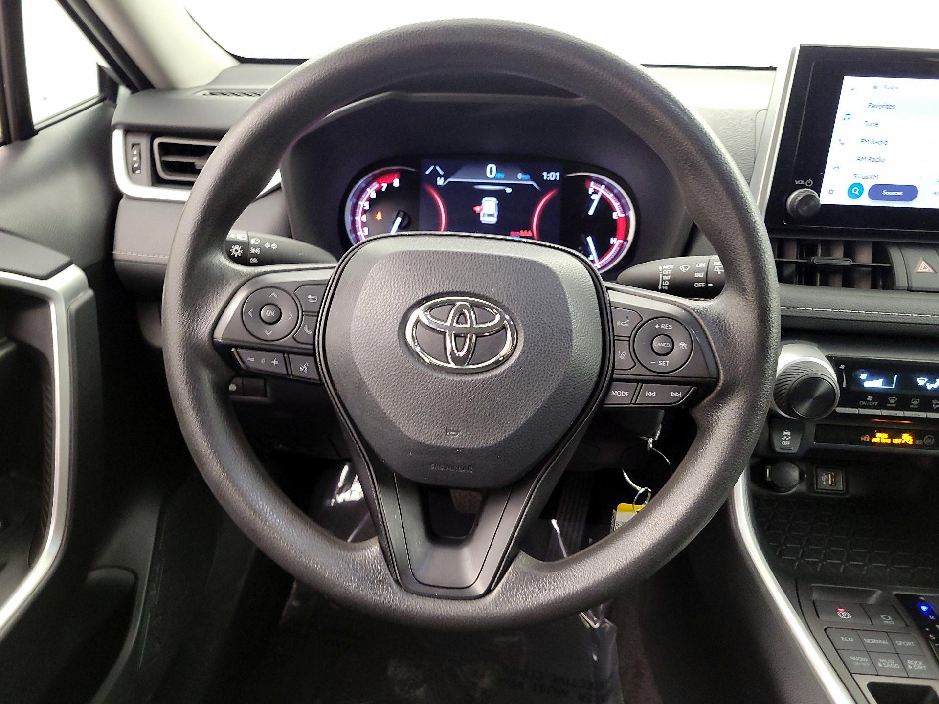 Thumbnail: 2024 Toyota RAV4 - 10