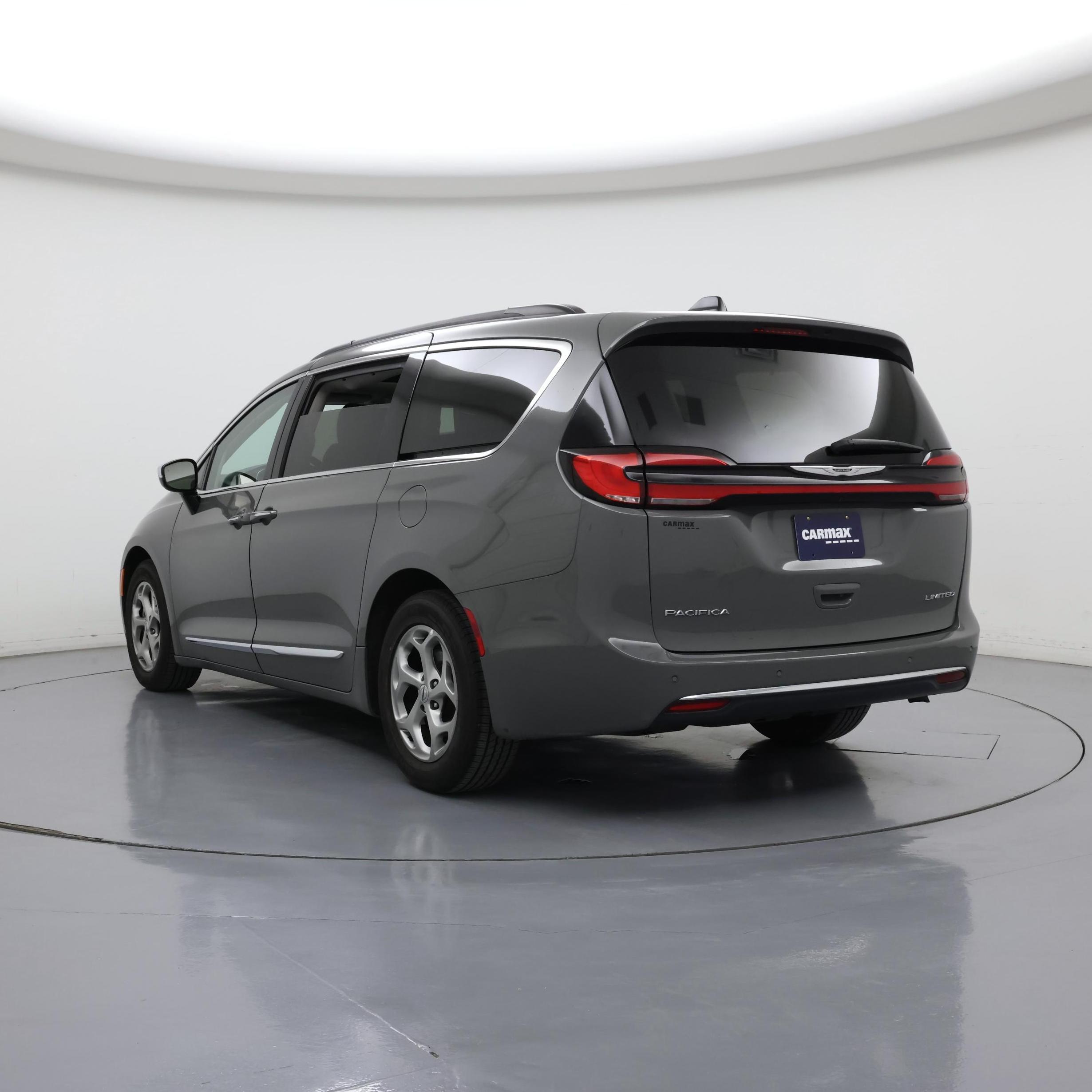 Thumbnail: 2023 Chrysler Pacifica - 2