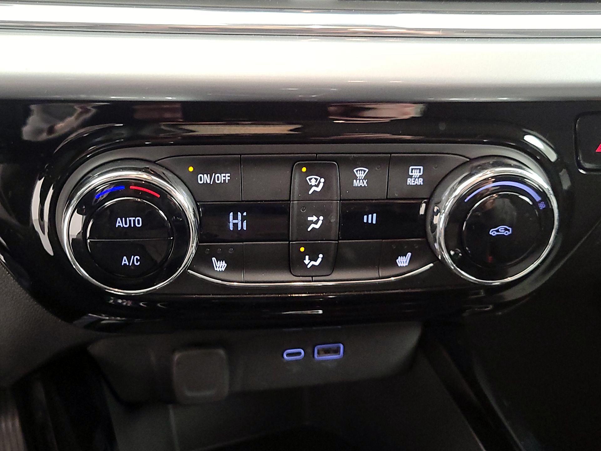 Thumbnail: 2025 Chevrolet Trax - 16