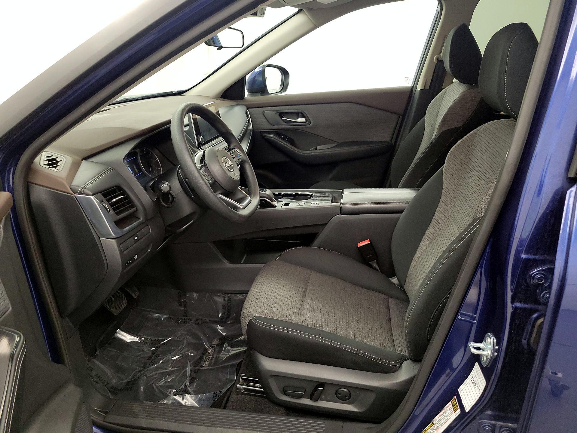 Thumbnail: 2023 Nissan Rogue - 11