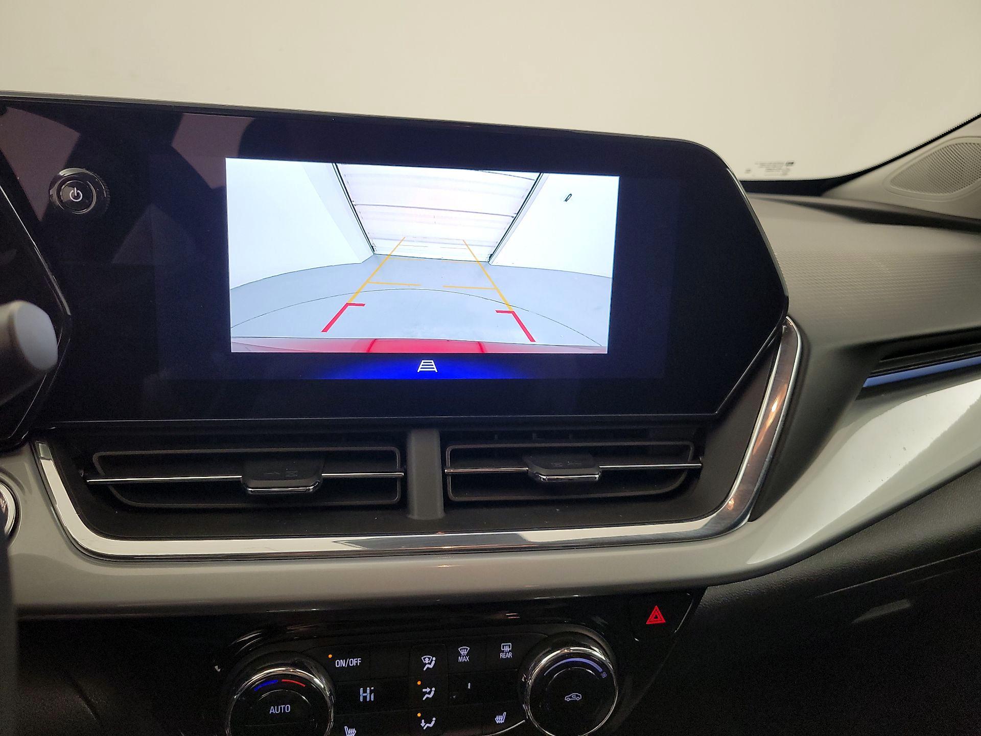 Thumbnail: 2025 Chevrolet Trax - 14