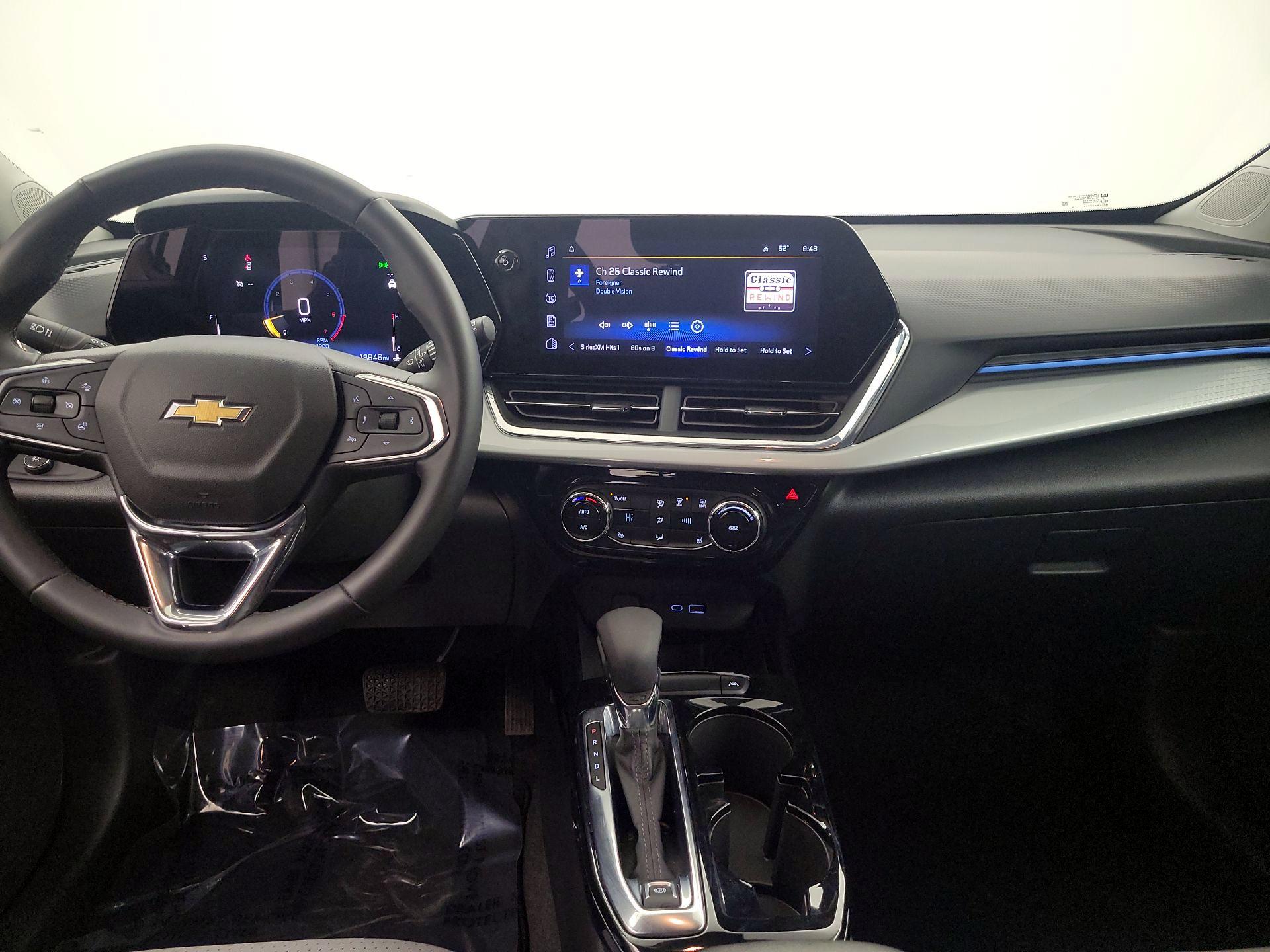 Thumbnail: 2025 Chevrolet Trax - 9