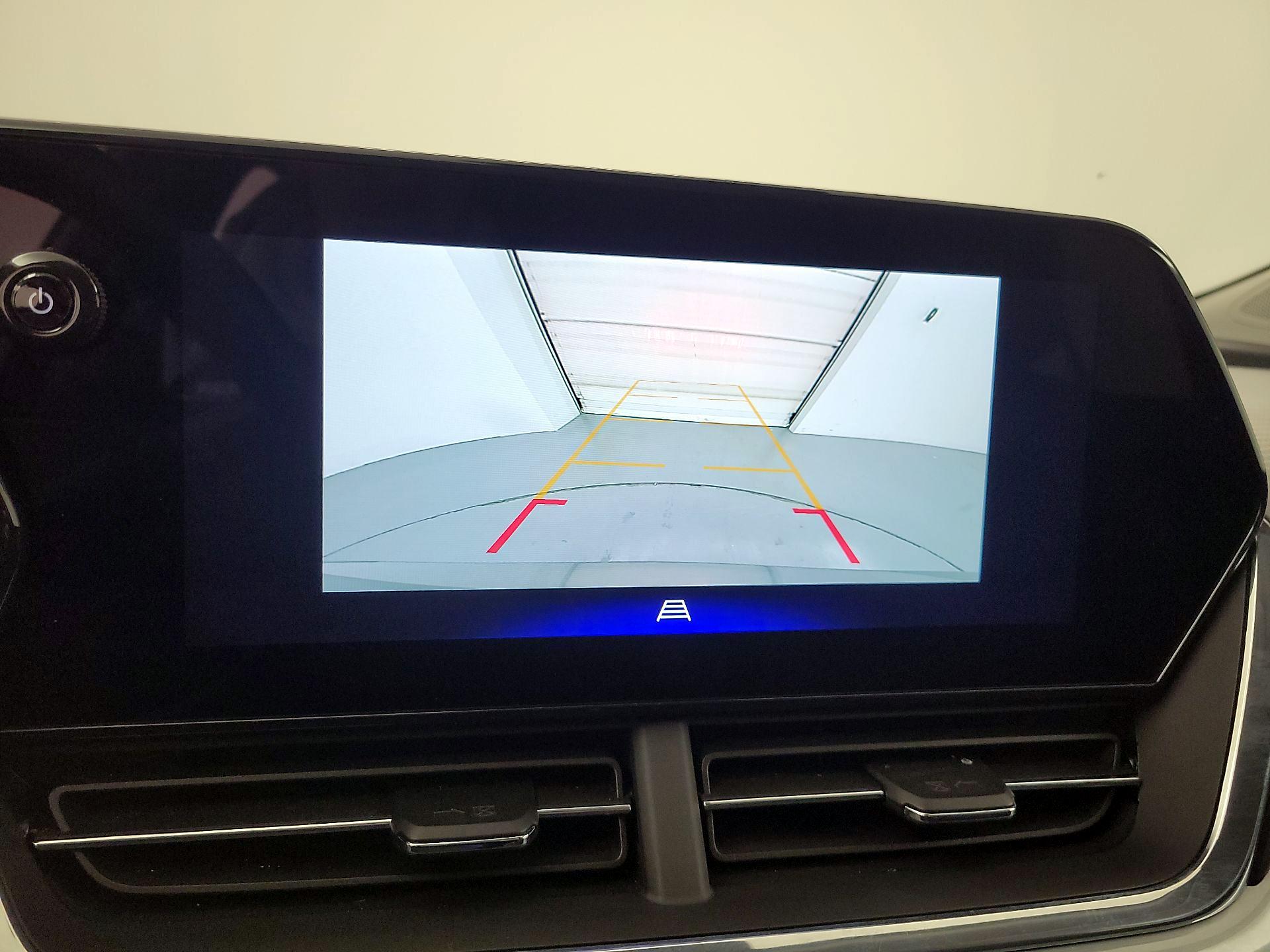 Thumbnail: 2025 Chevrolet Trax - 14