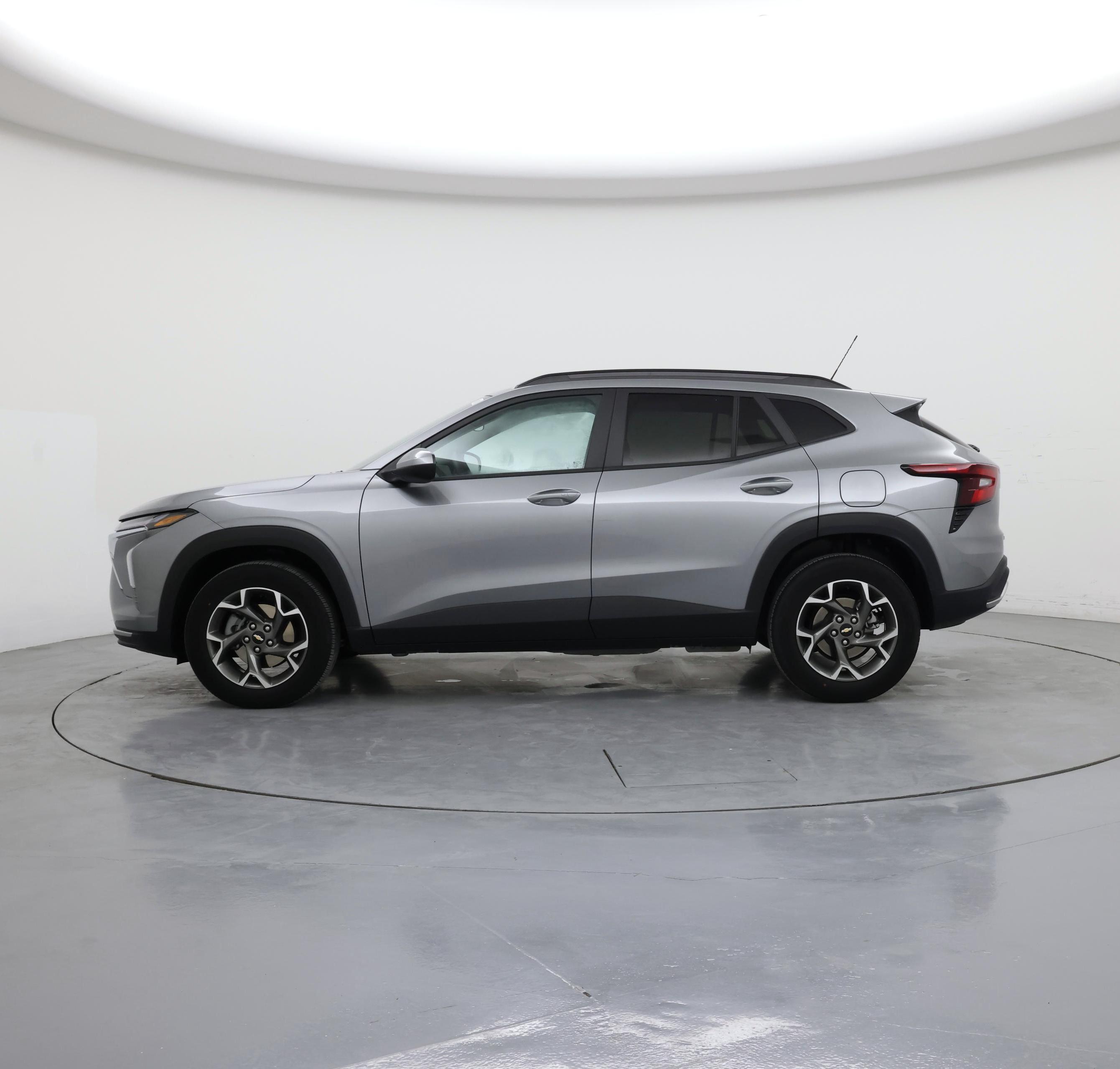 Thumbnail: 2025 Chevrolet Trax - 3