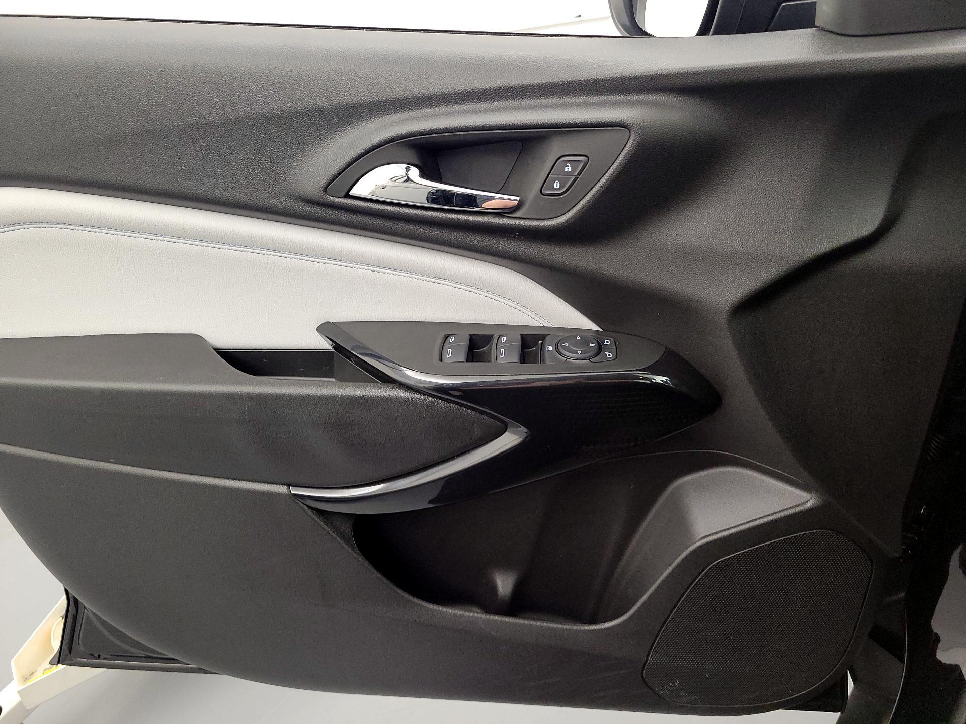 Thumbnail: 2025 Chevrolet Trax - 12