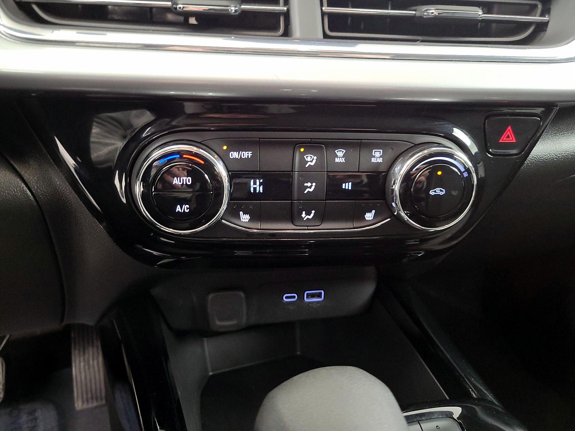 Thumbnail: 2025 Chevrolet Trax - 16