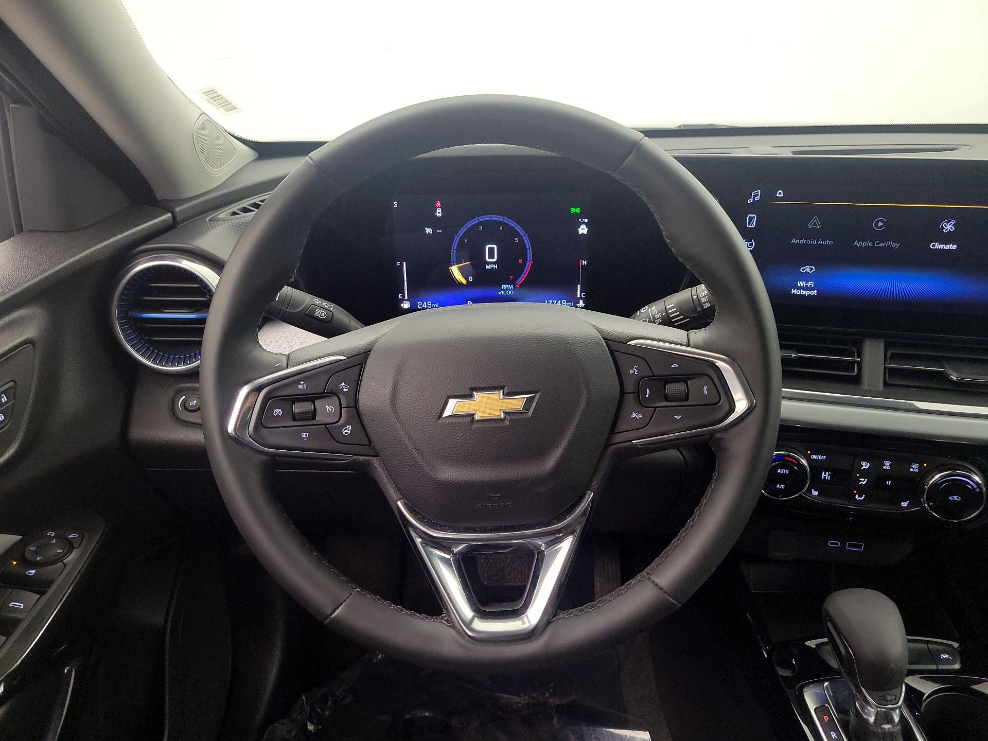 Thumbnail: 2025 Chevrolet Trax - 10