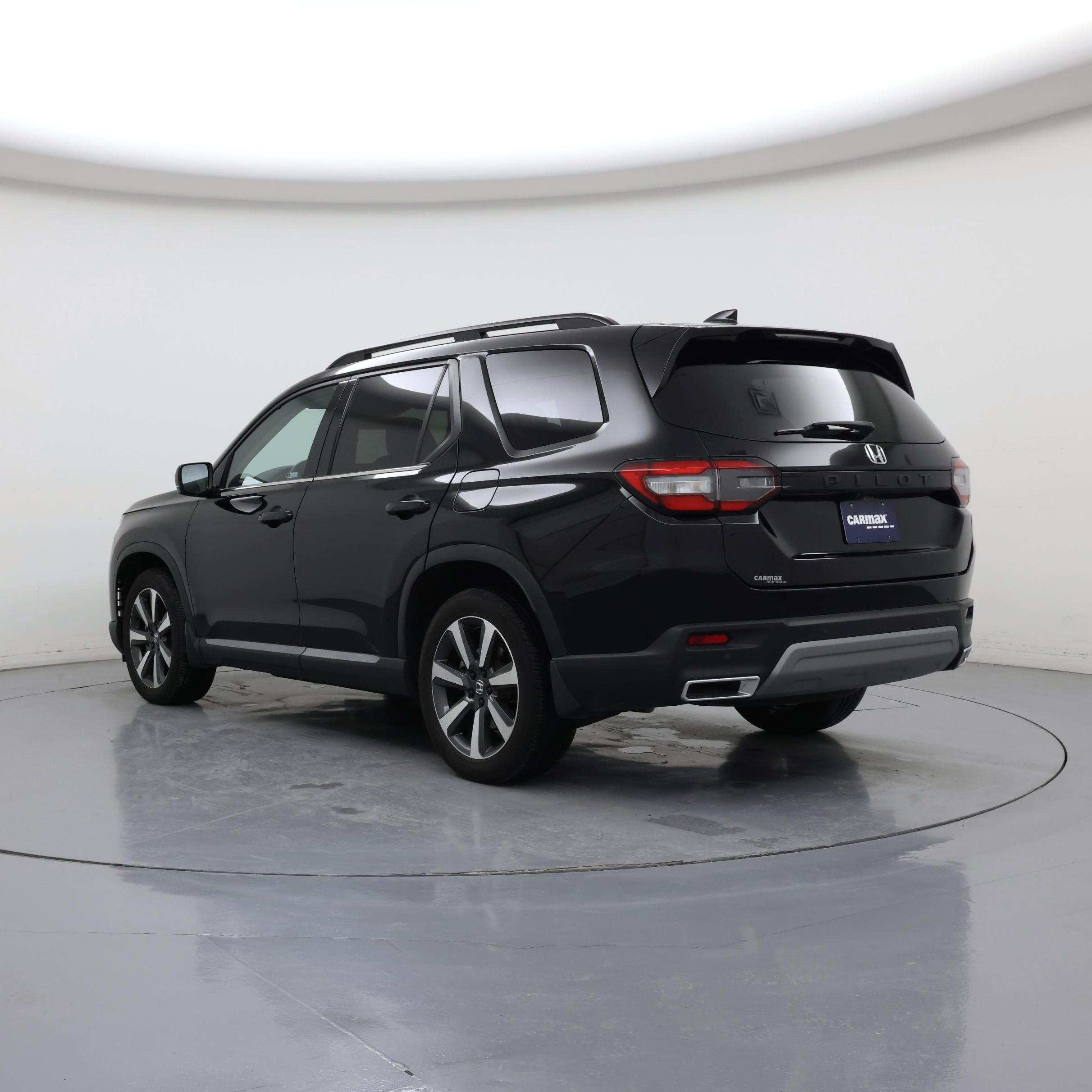 Thumbnail: 2023 Honda Pilot - 2