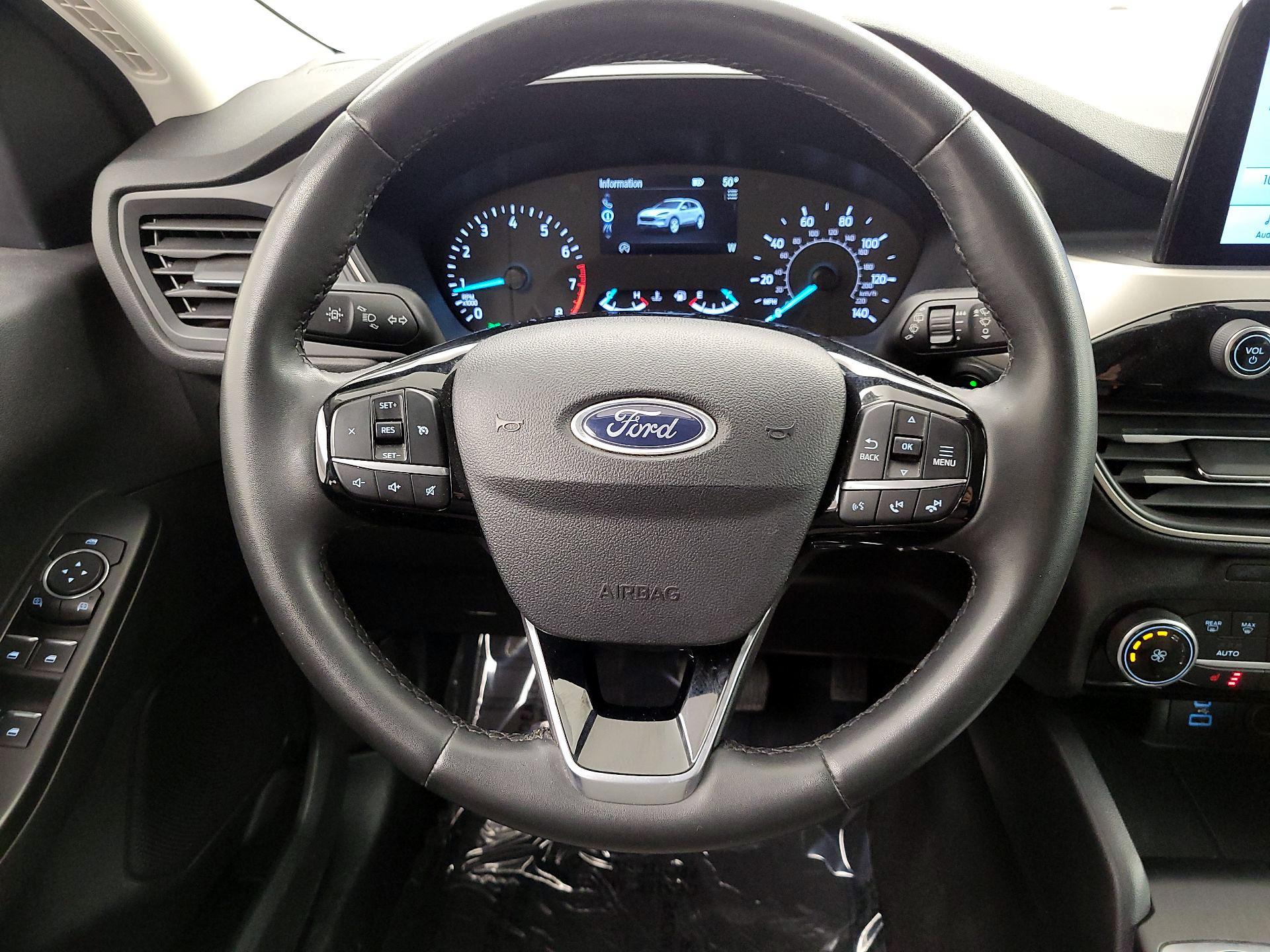 Thumbnail: 2022 Ford Escape - 10