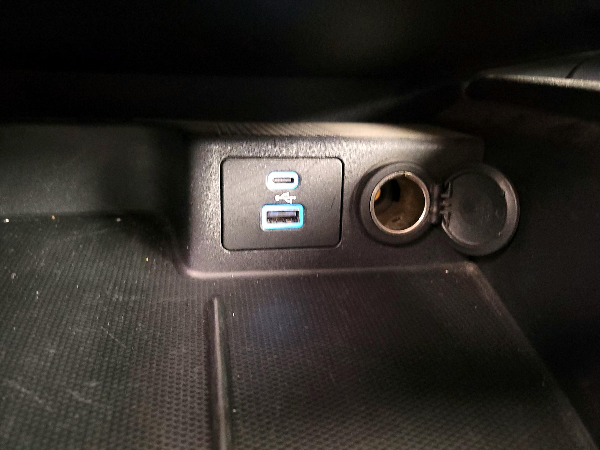 Thumbnail: 2022 Ford Escape - 18