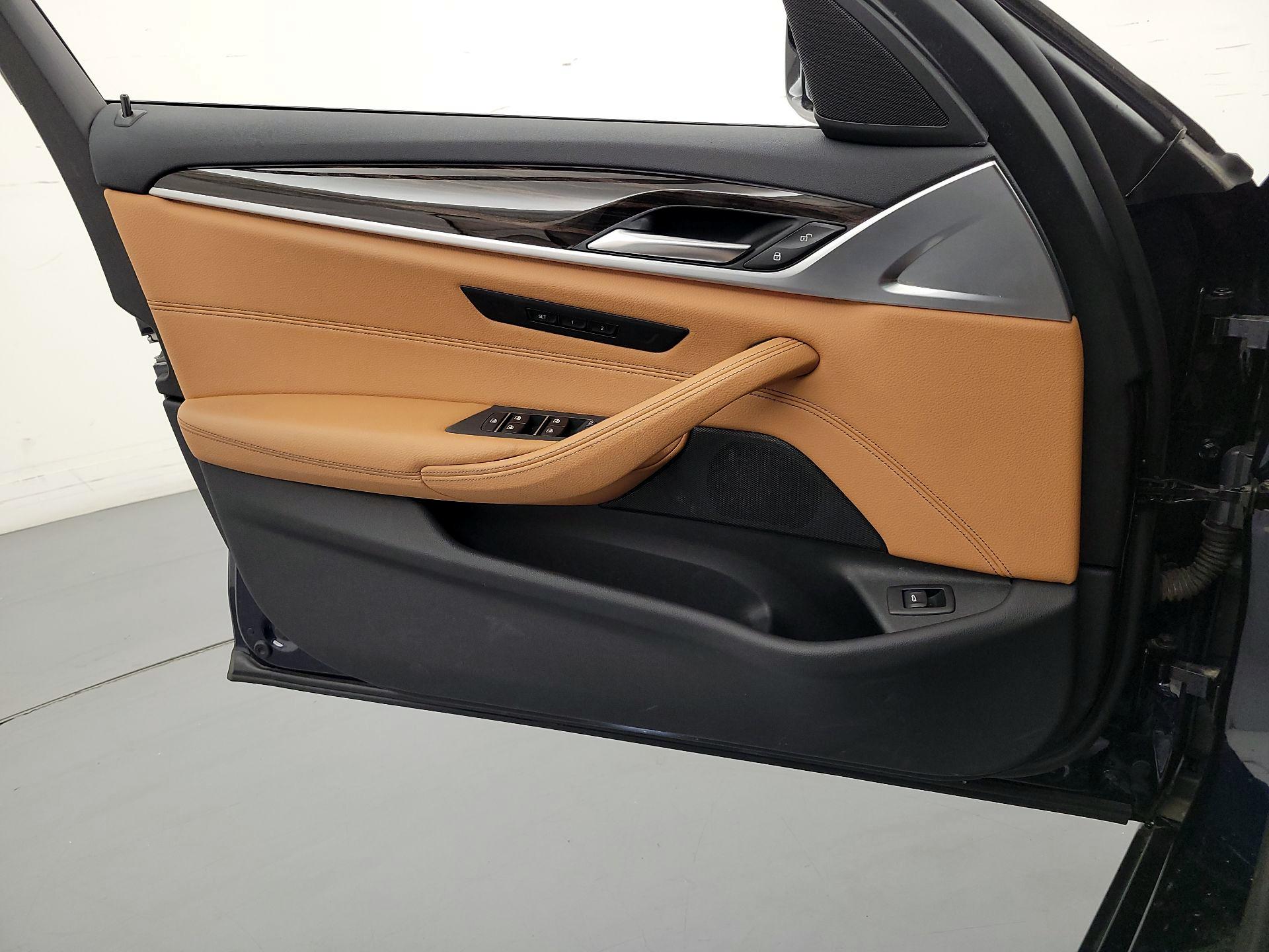 Thumbnail: 2020 BMW 5 Series - 12