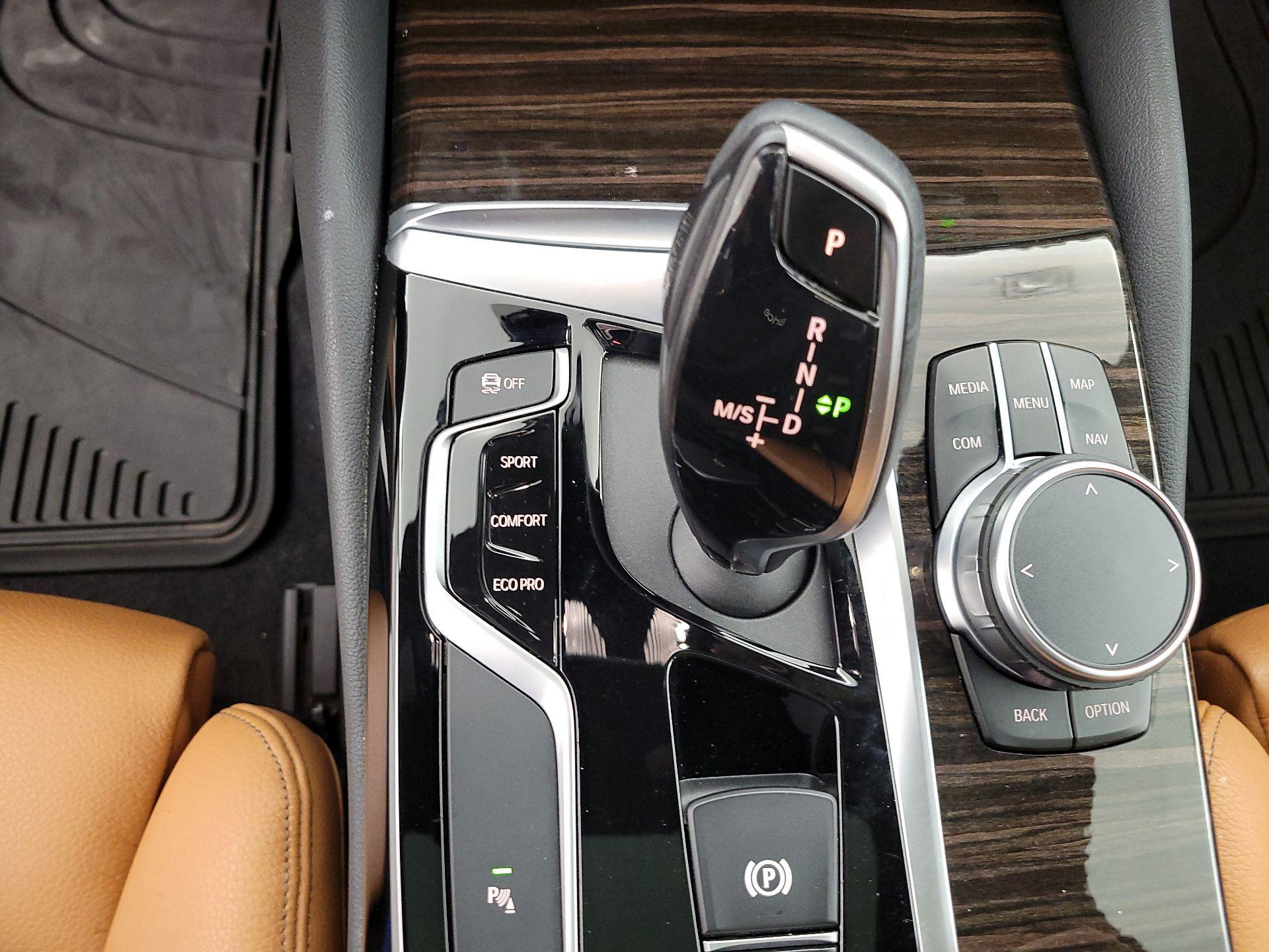 Thumbnail: 2020 BMW 5 Series - 18