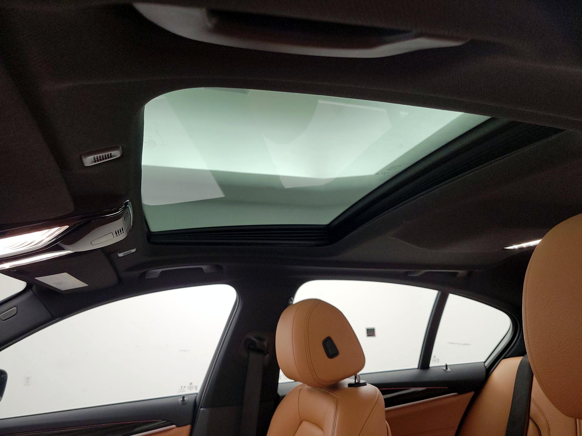 Thumbnail: 2020 BMW 5 Series - 19