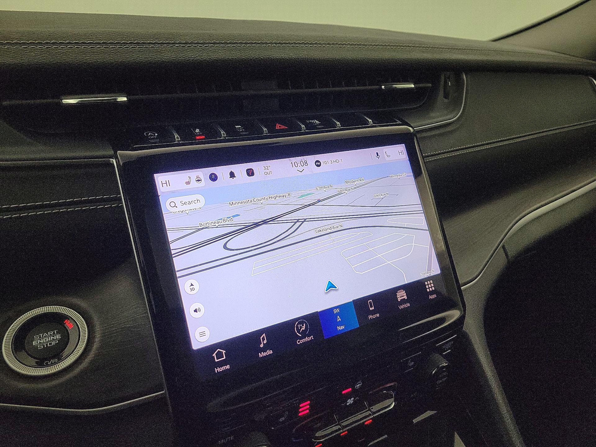 Thumbnail: 2023 Jeep Grand Cherokee - 14