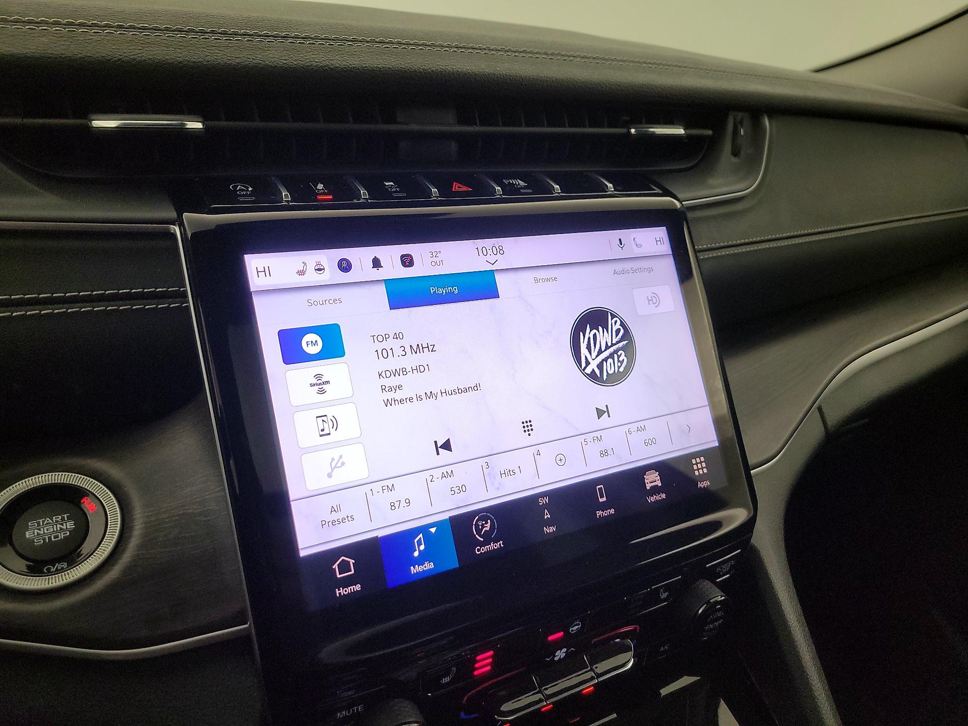 Thumbnail: 2023 Jeep Grand Cherokee - 16