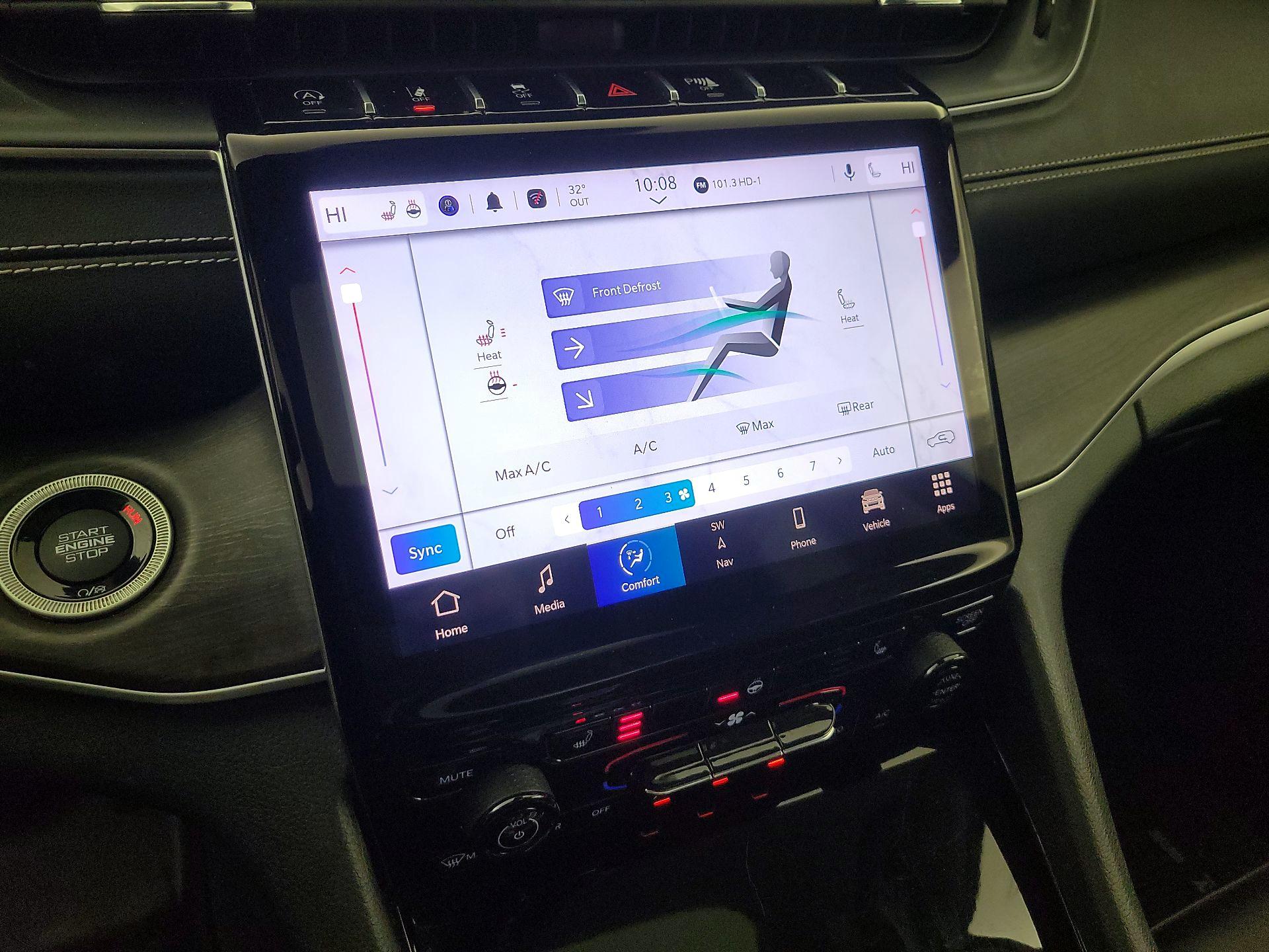 Thumbnail: 2023 Jeep Grand Cherokee - 17