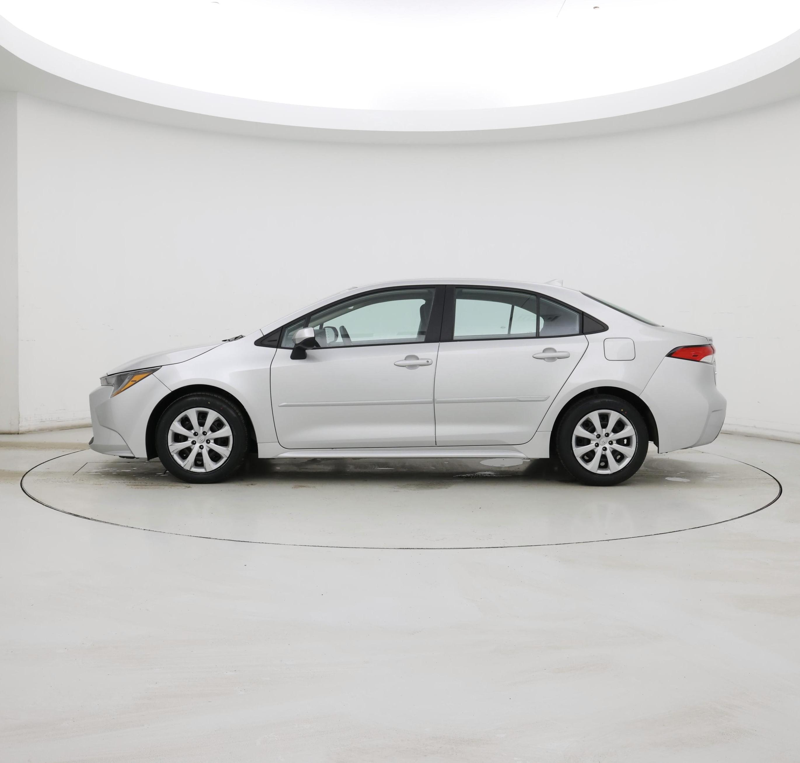 Thumbnail: 2022 Toyota Corolla - 3