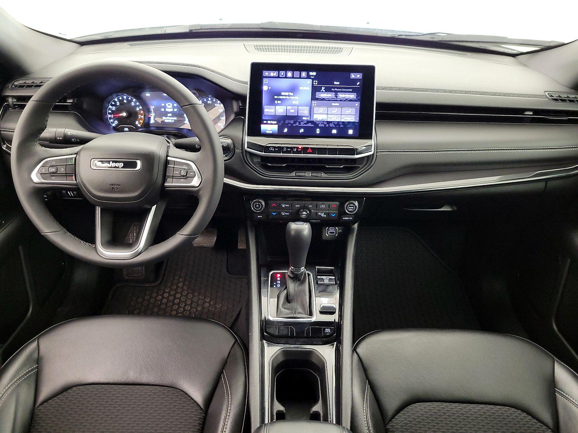 Thumbnail: 2023 Jeep Compass - 9