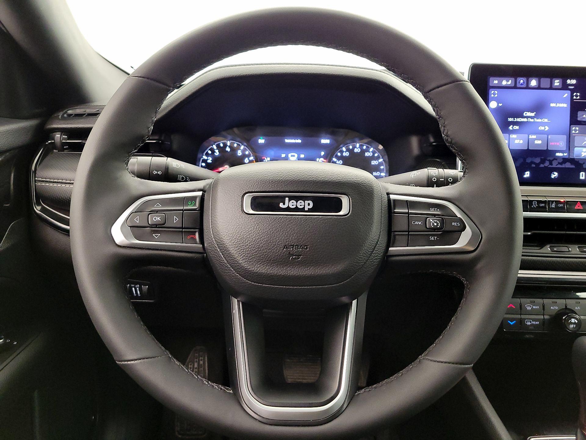 Thumbnail: 2023 Jeep Compass - 10