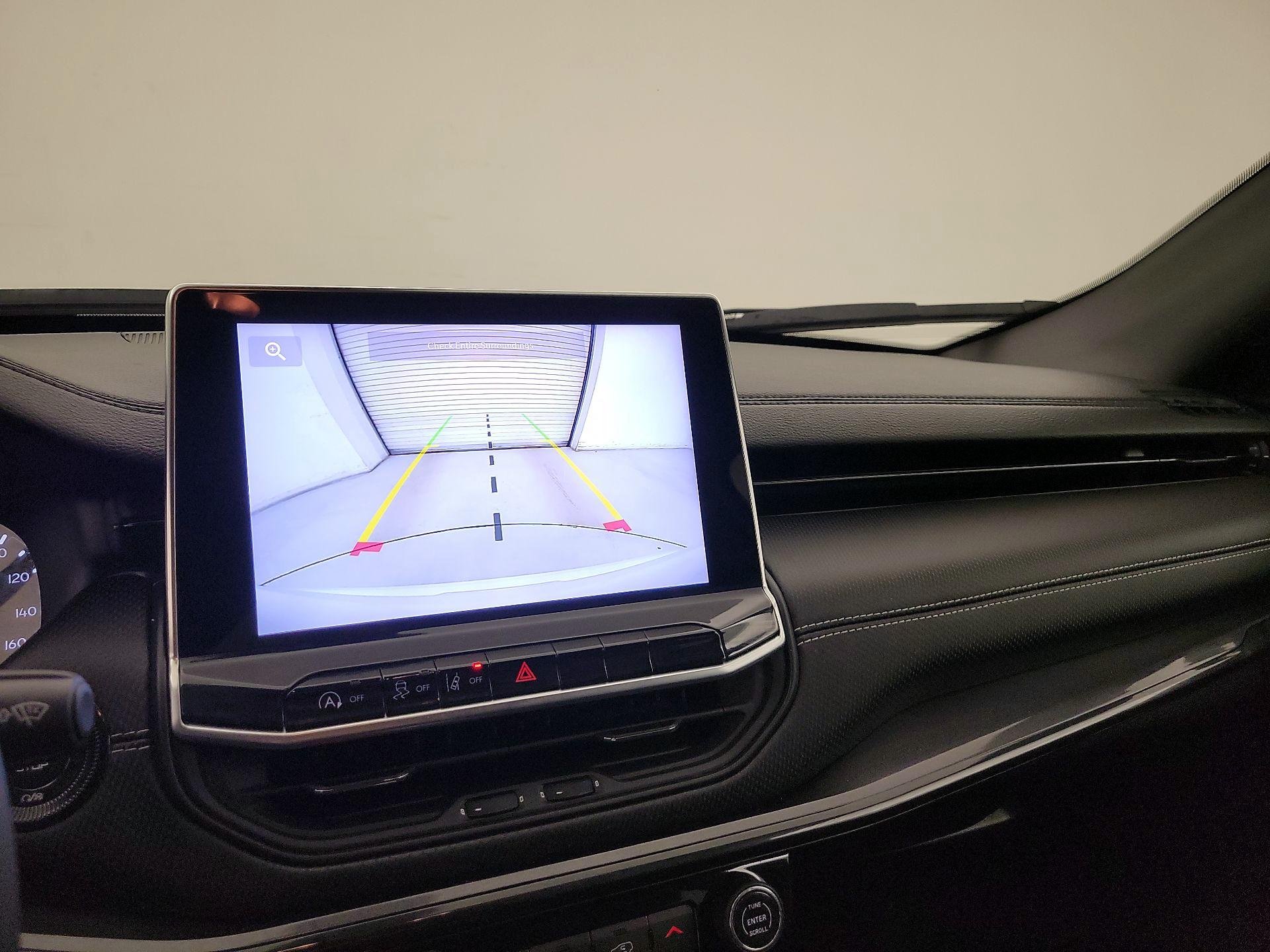 Thumbnail: 2023 Jeep Compass - 14