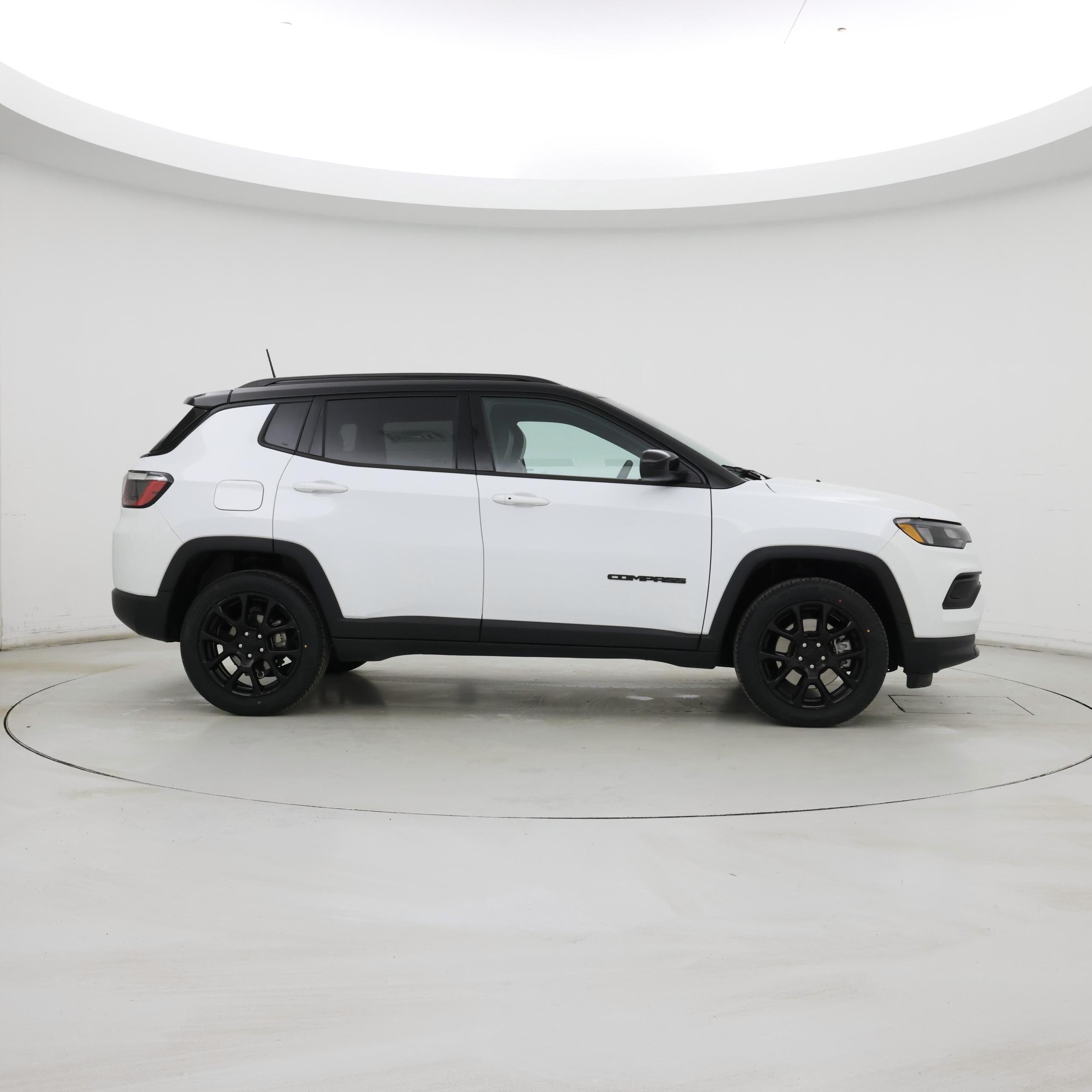 Thumbnail: 2023 Jeep Compass - 7
