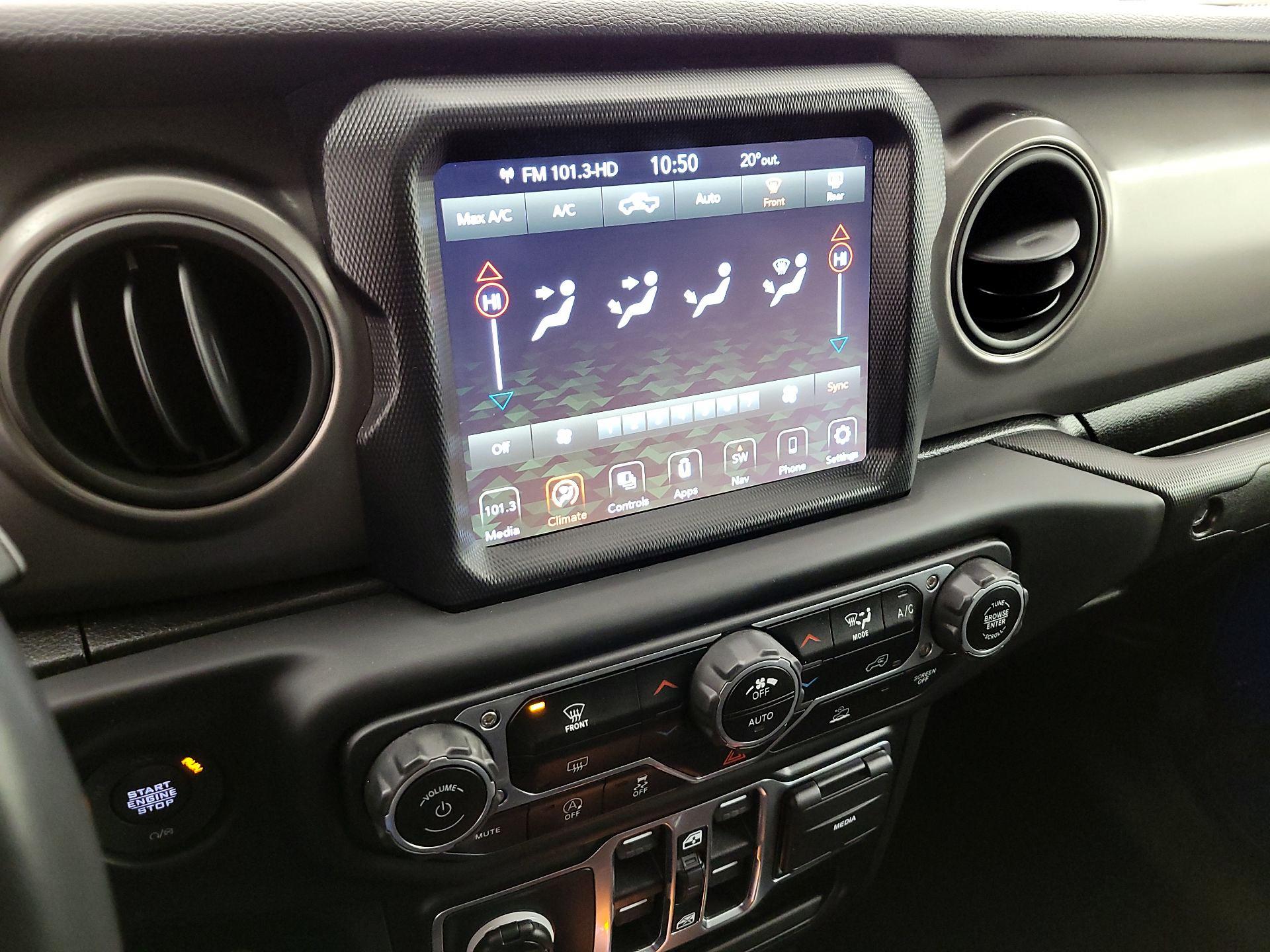 Thumbnail: 2021 Jeep Gladiator - 17