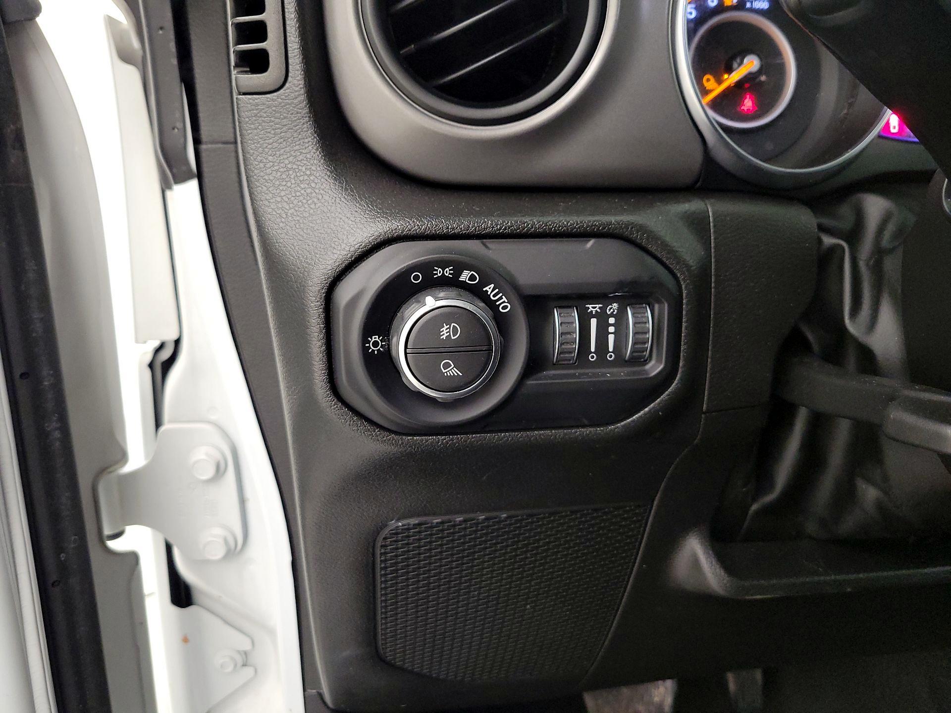 Thumbnail: 2022 Jeep Gladiator - 13