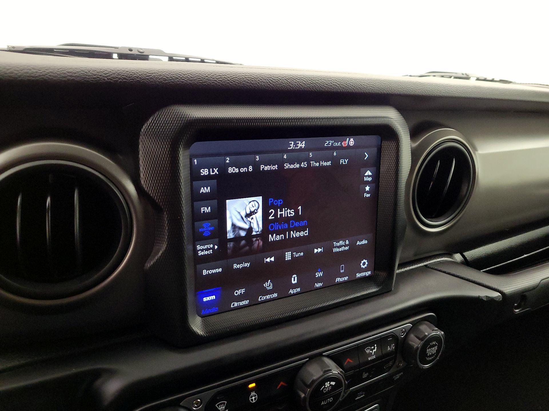 Thumbnail: 2022 Jeep Gladiator - 16