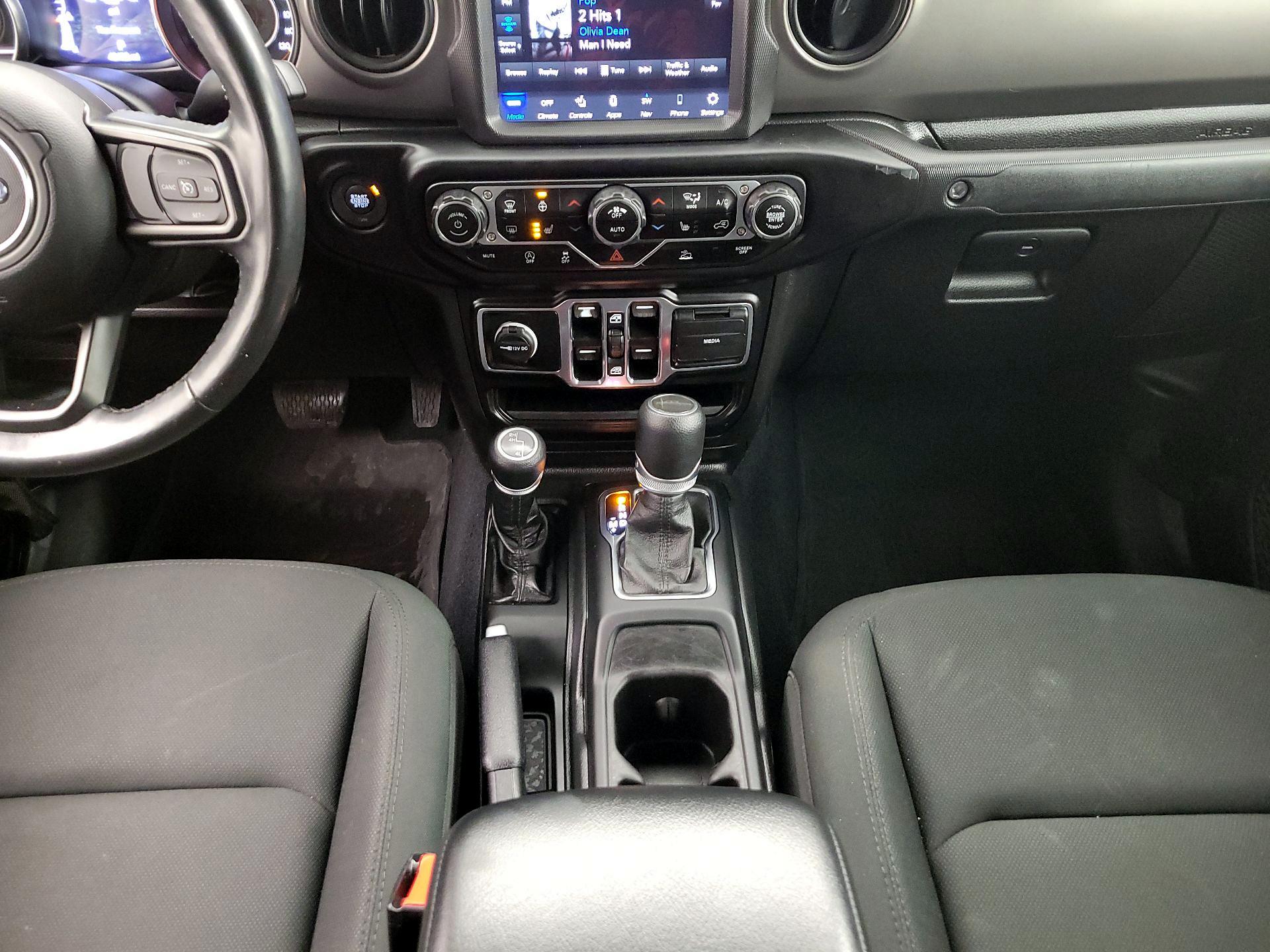 Thumbnail: 2022 Jeep Gladiator - 18