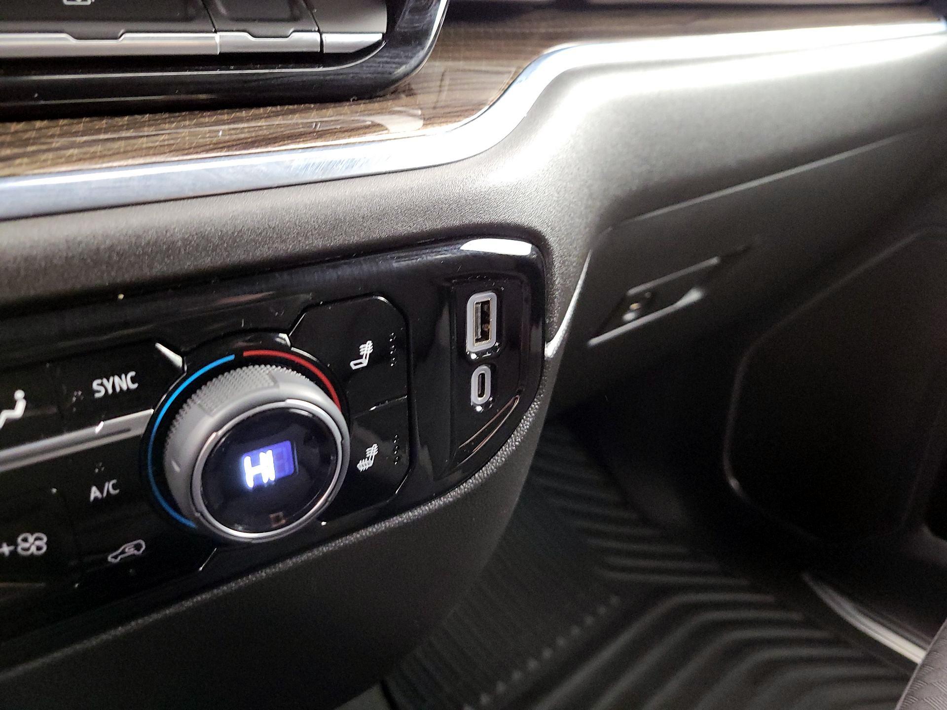 Thumbnail: 2024 Chevrolet Silverado 1500 - 19