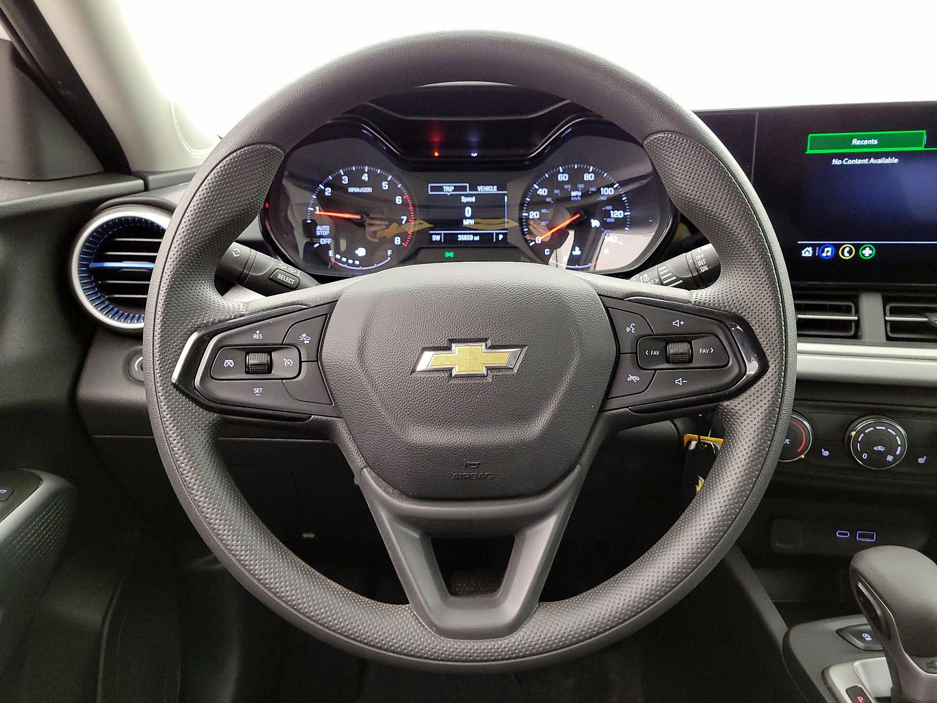 Thumbnail: 2025 Chevrolet Trax - 10