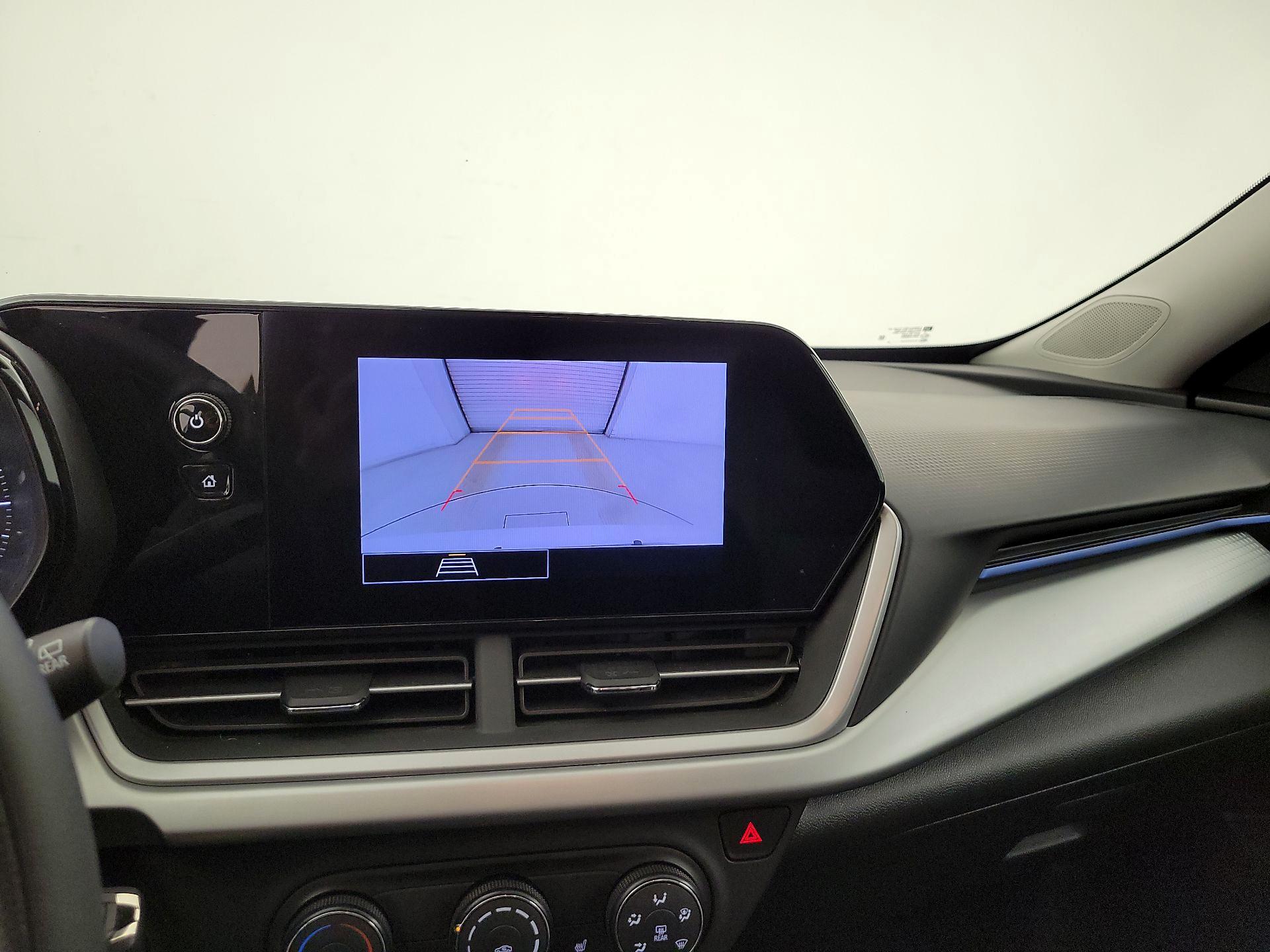 Thumbnail: 2025 Chevrolet Trax - 15