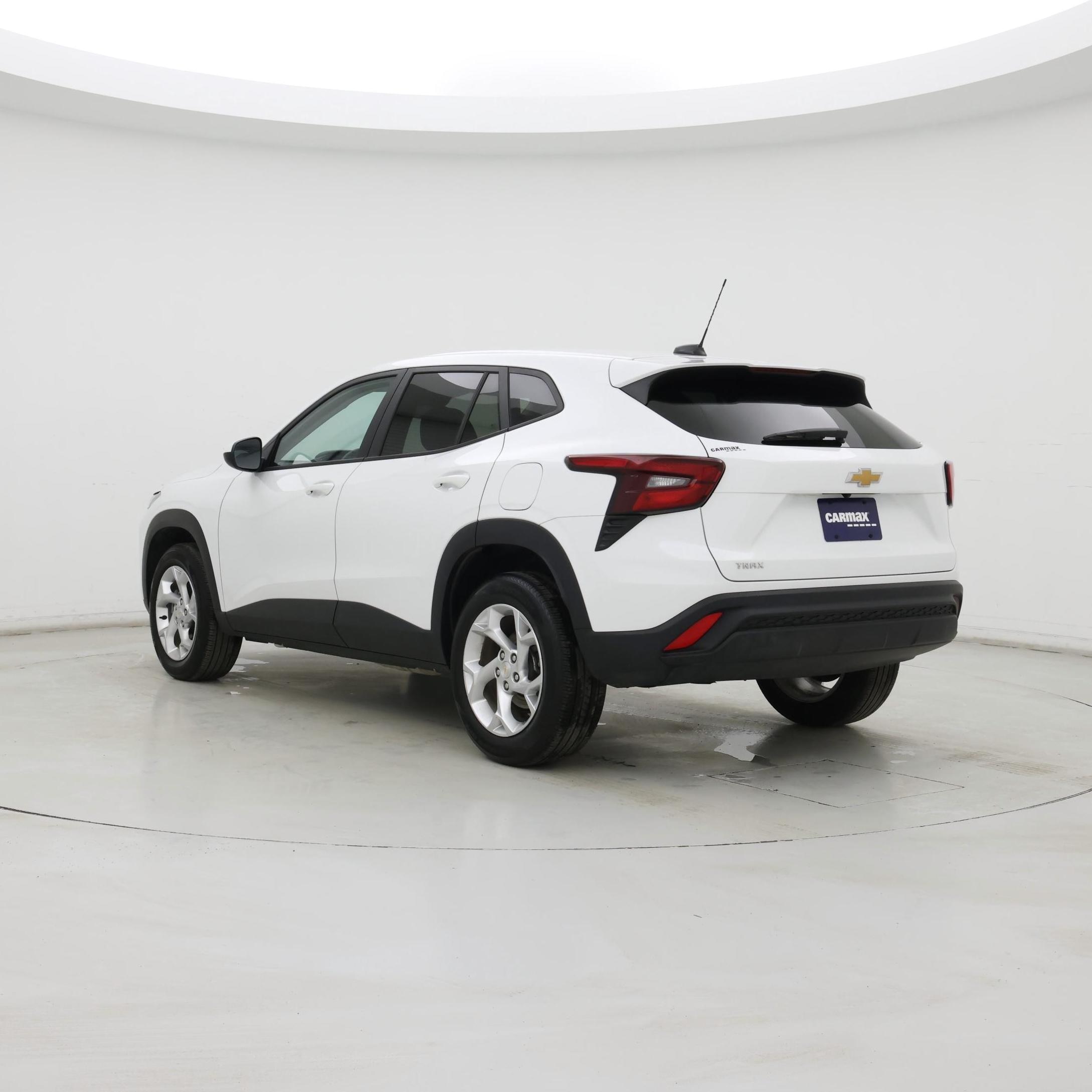 Thumbnail: 2025 Chevrolet Trax - 2