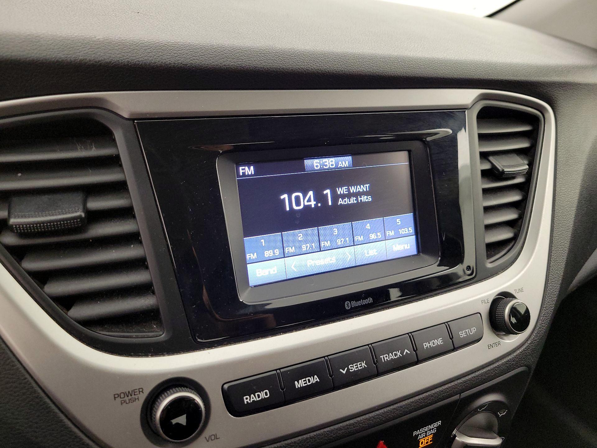 Thumbnail: 2022 Hyundai Accent - 15