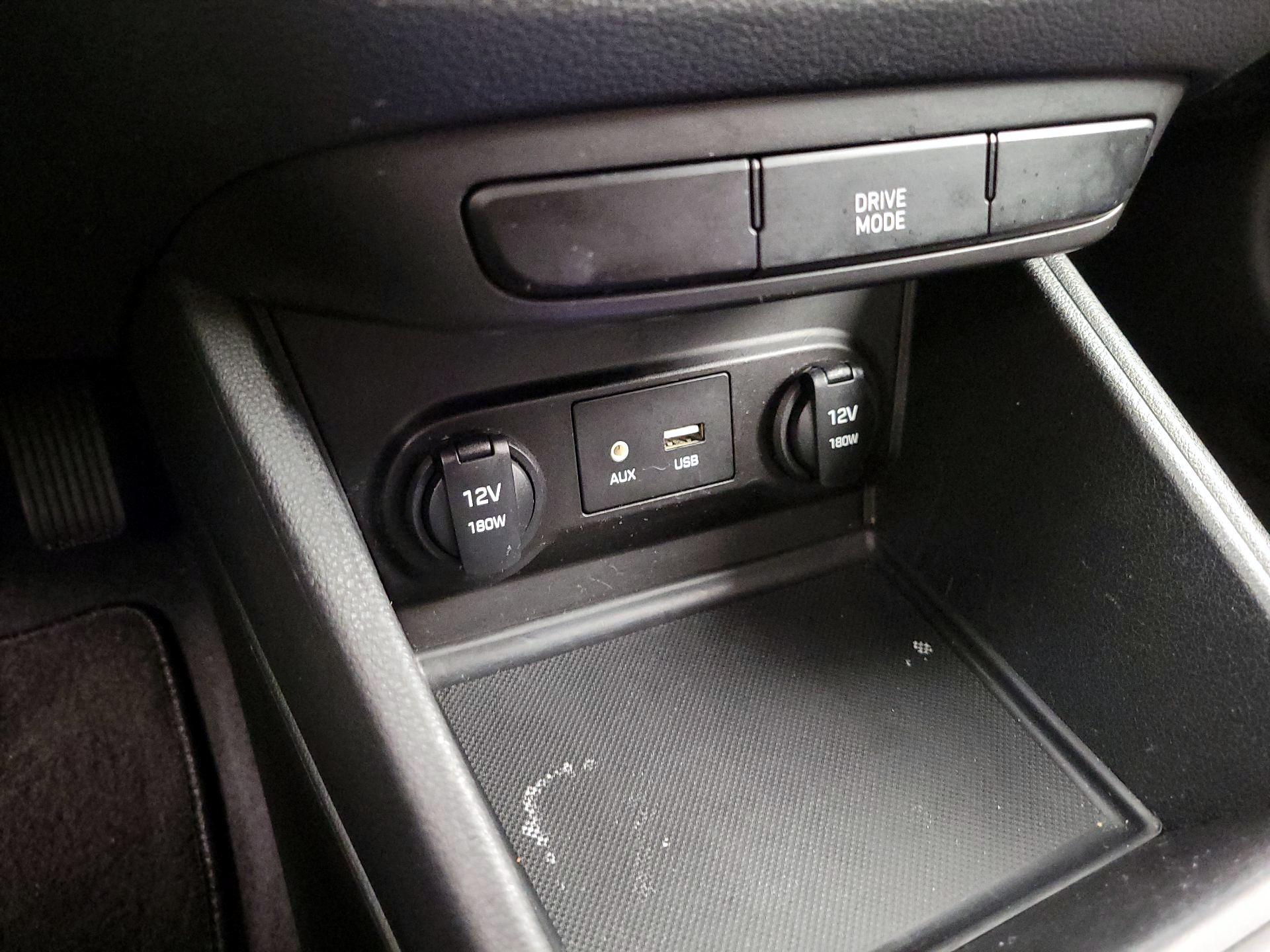 Thumbnail: 2022 Hyundai Accent - 18