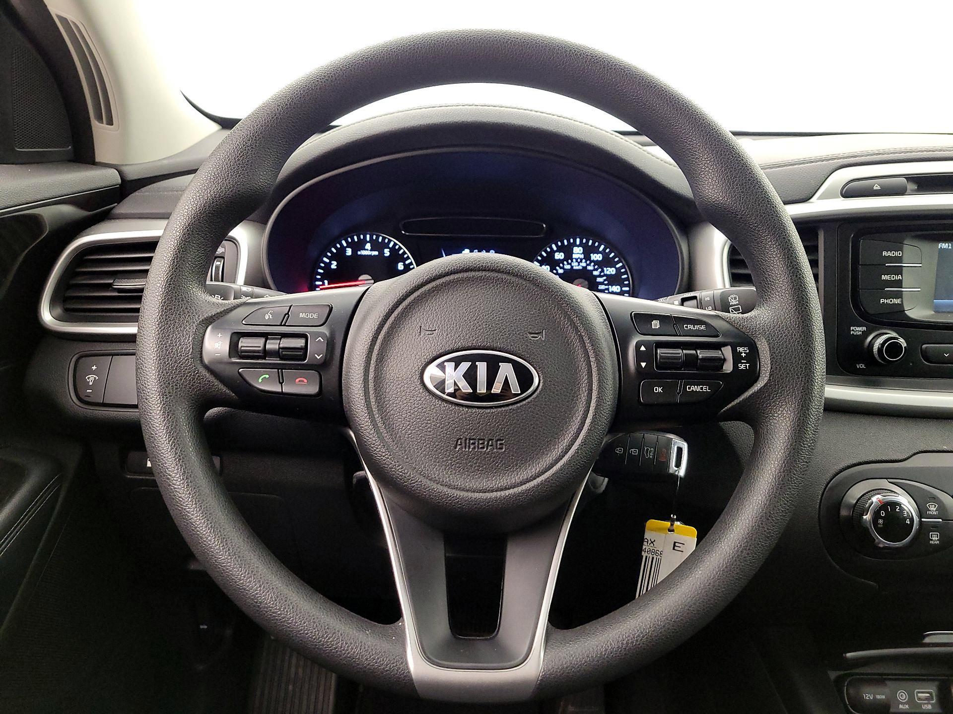 Thumbnail: 2018 Kia Sorento - 10