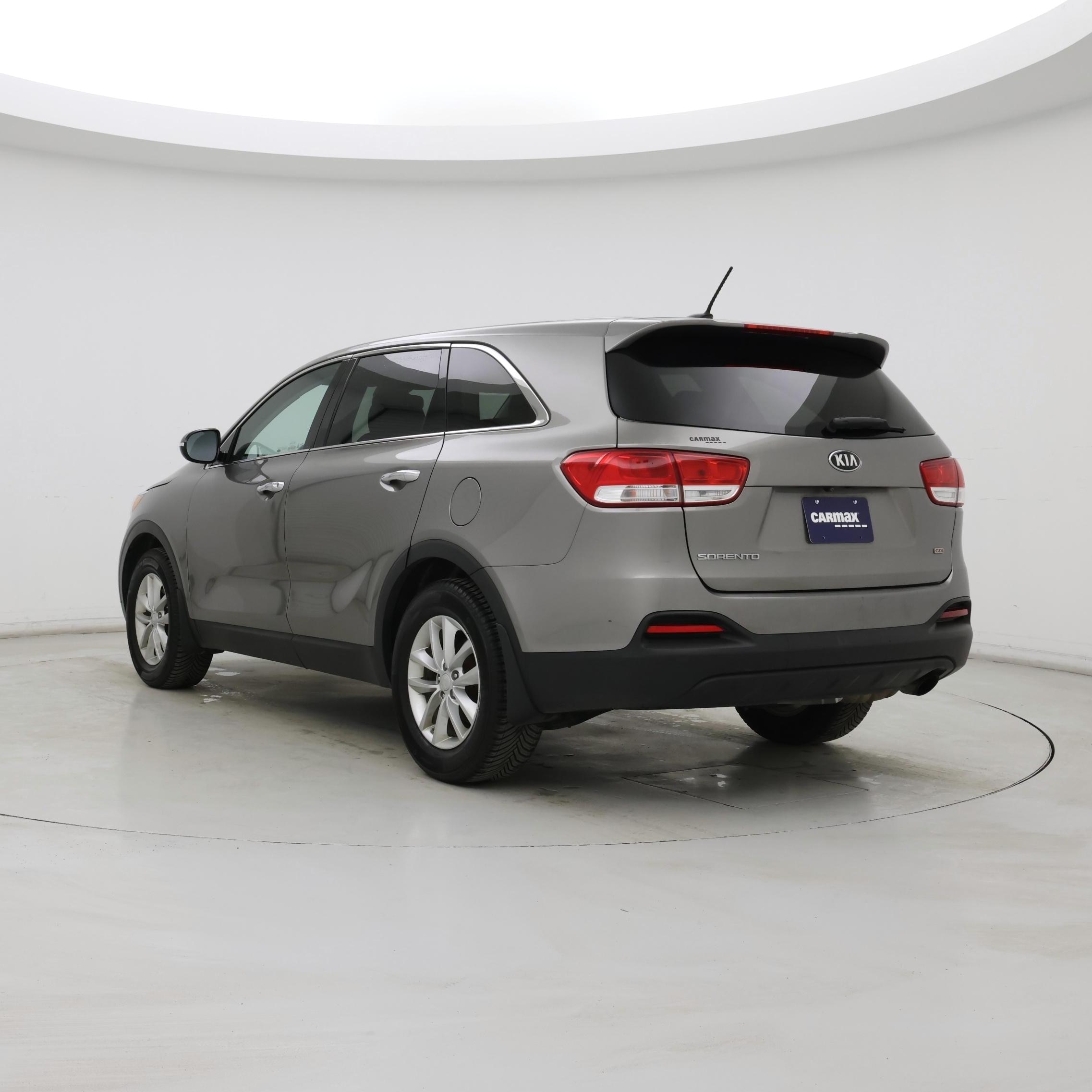 Thumbnail: 2018 Kia Sorento - 2