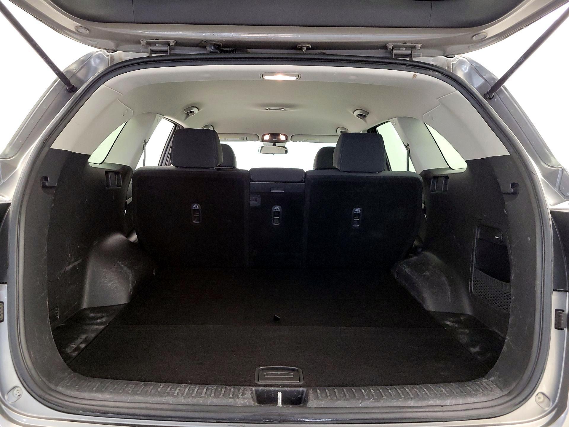 Thumbnail: 2018 Kia Sorento - 20