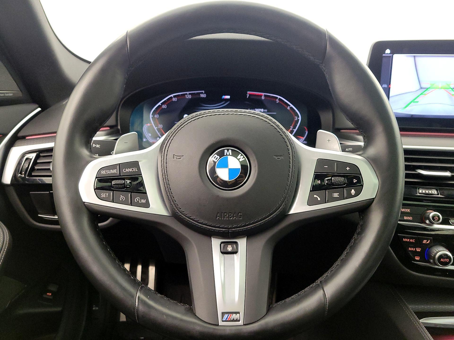 Thumbnail: 2023 BMW 5 Series - 10