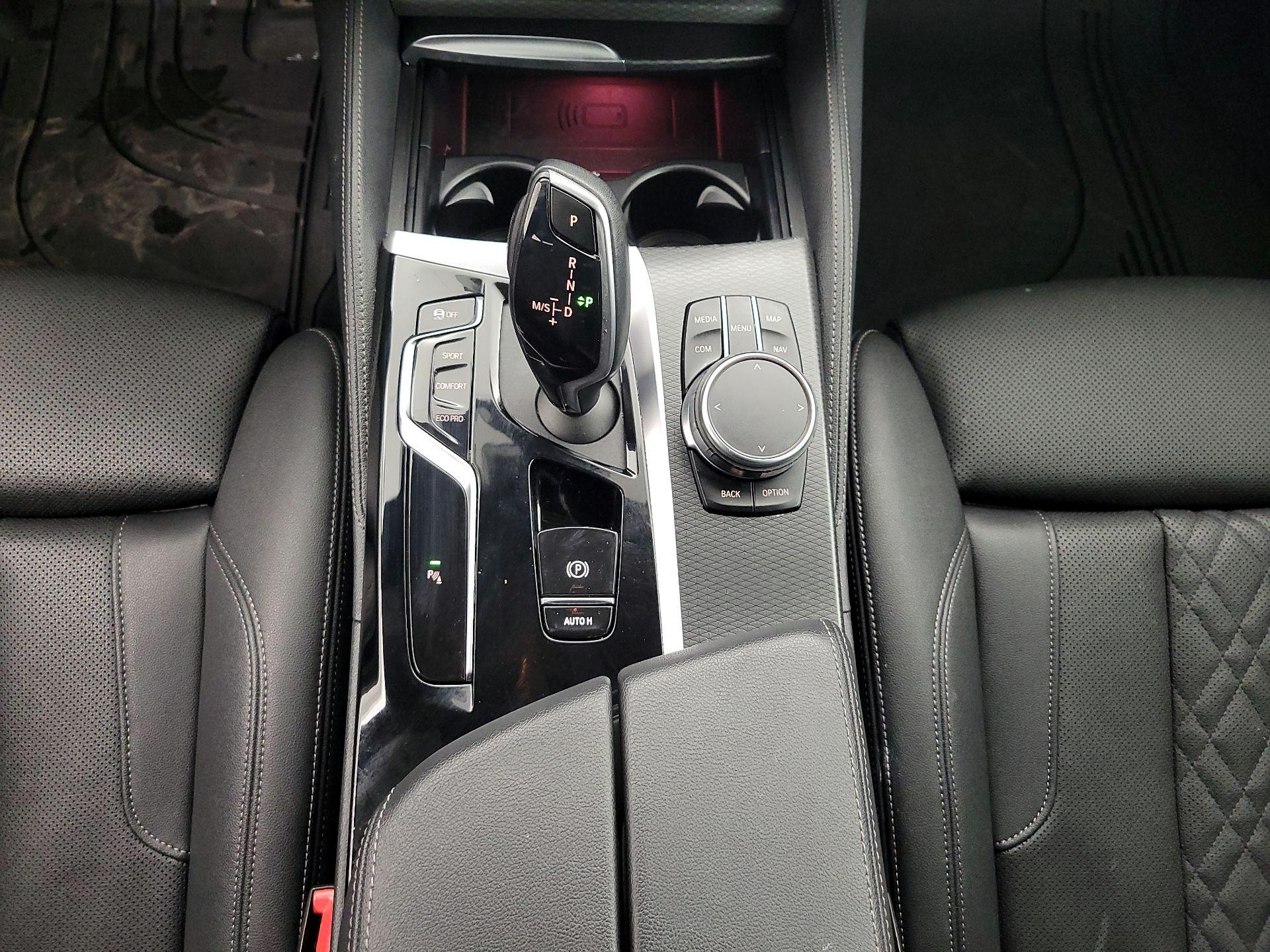 Thumbnail: 2023 BMW 5 Series - 18