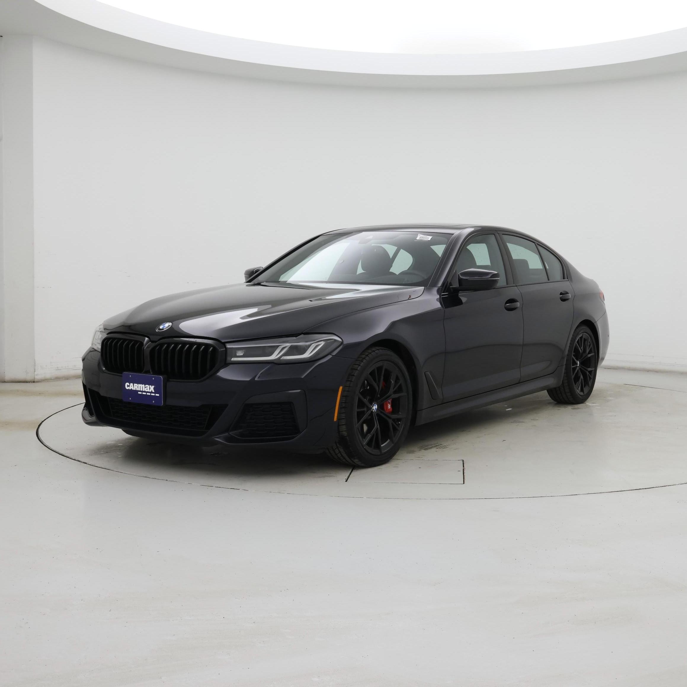 Thumbnail: 2023 BMW 5 Series - 4