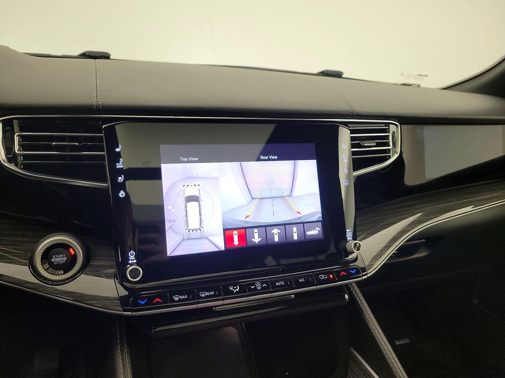 Thumbnail: 2022 Jeep Wagoneer - 15