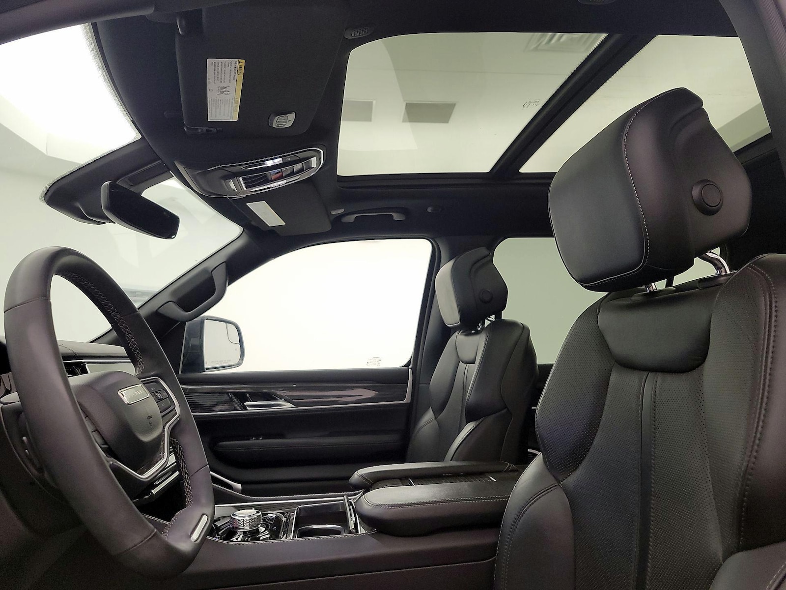 2022 Jeep Wagoneer Series III - Photo 21