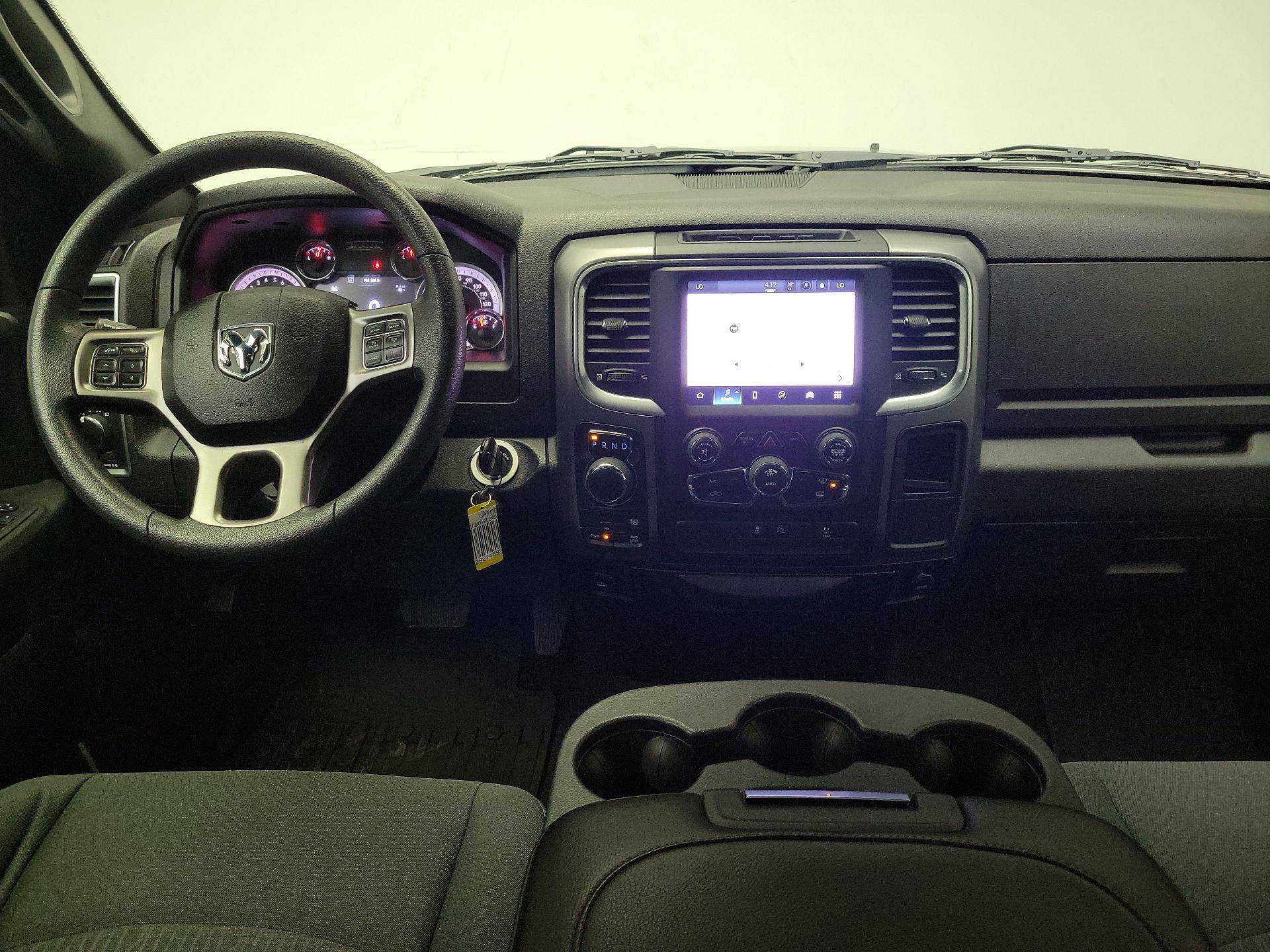 Thumbnail: 2022 RAM 1500 Classic - 9