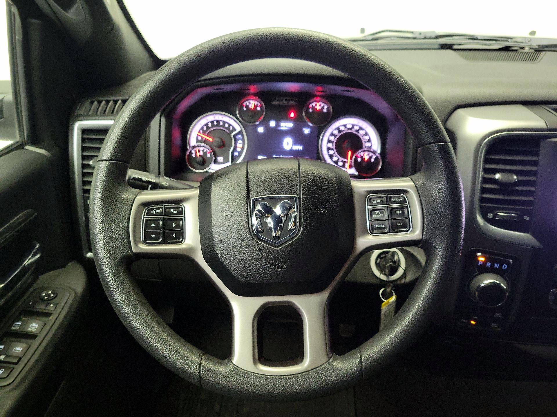 Thumbnail: 2022 RAM 1500 Classic - 10