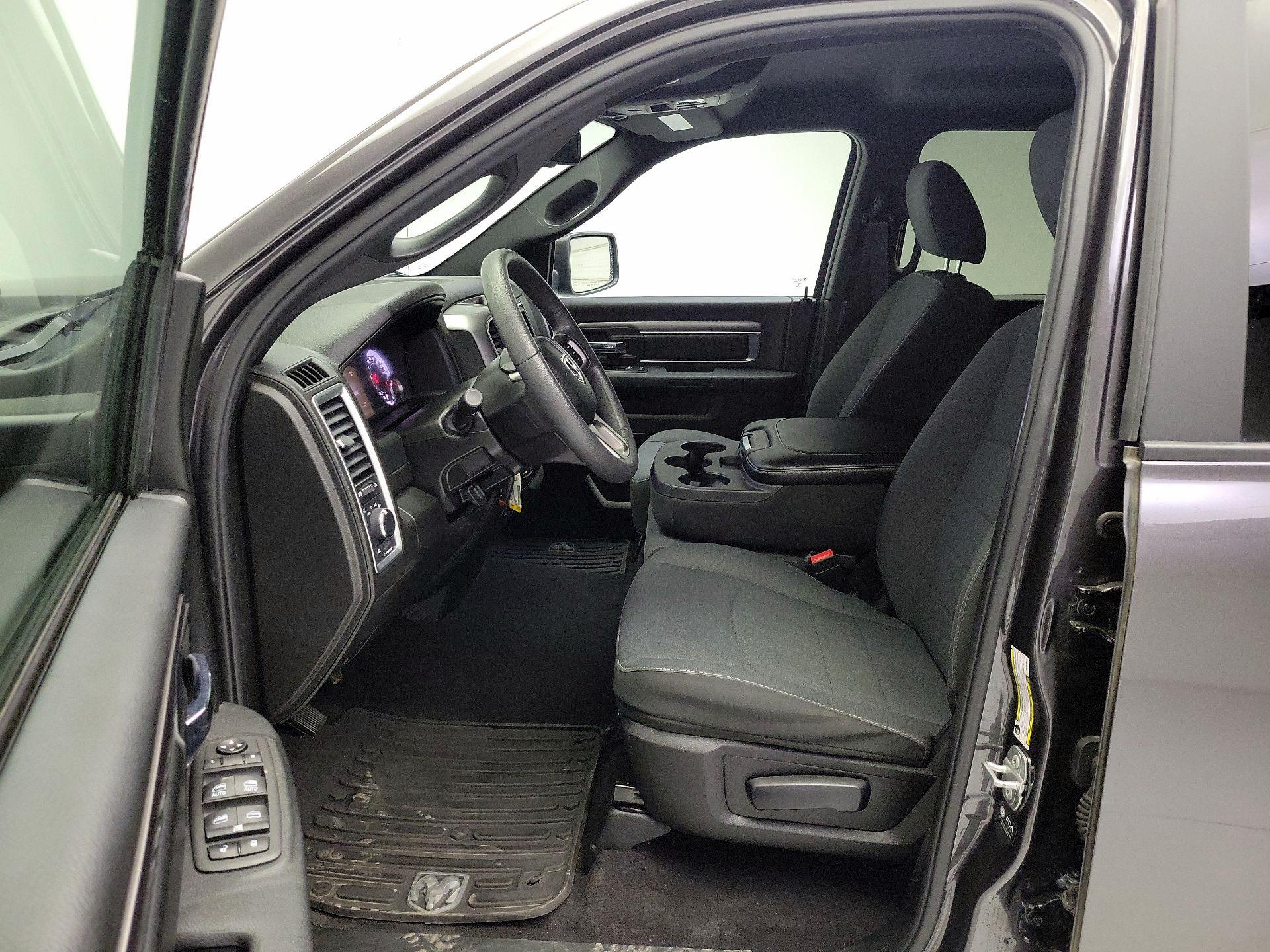 Thumbnail: 2022 RAM 1500 Classic - 11